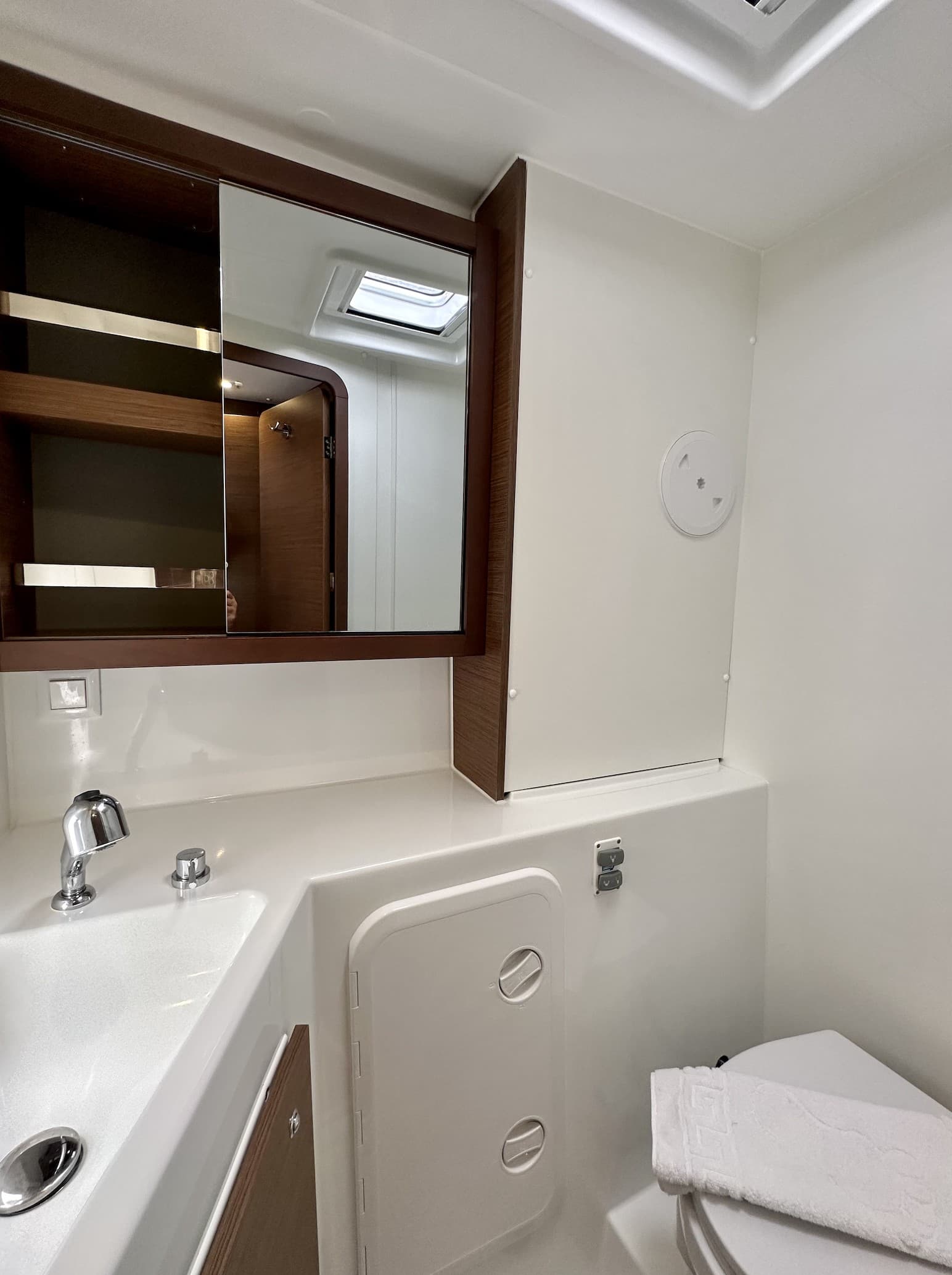 Lagoon 42 - photo 14