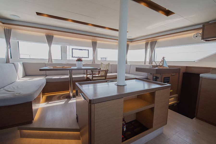 Lagoon 50 - photo 9