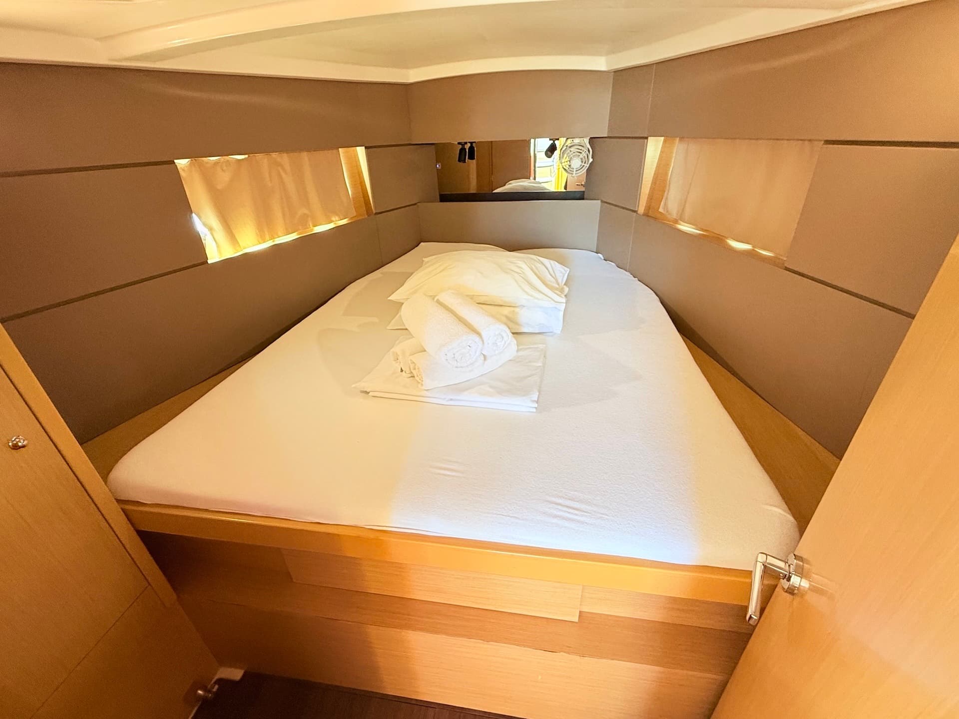 Oceanis 38.1 - photo 12