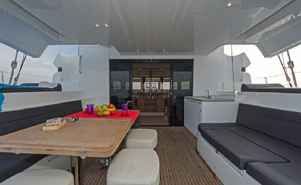 Lagoon 50 - photo 7