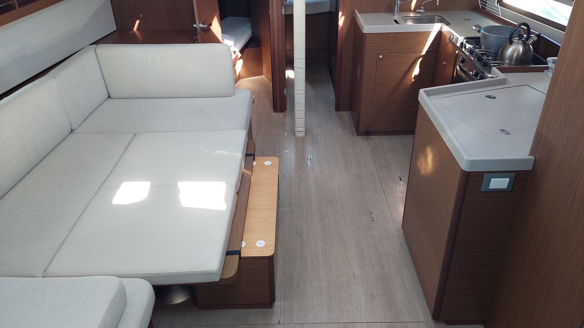 Oceanis 40.1 - photo 5