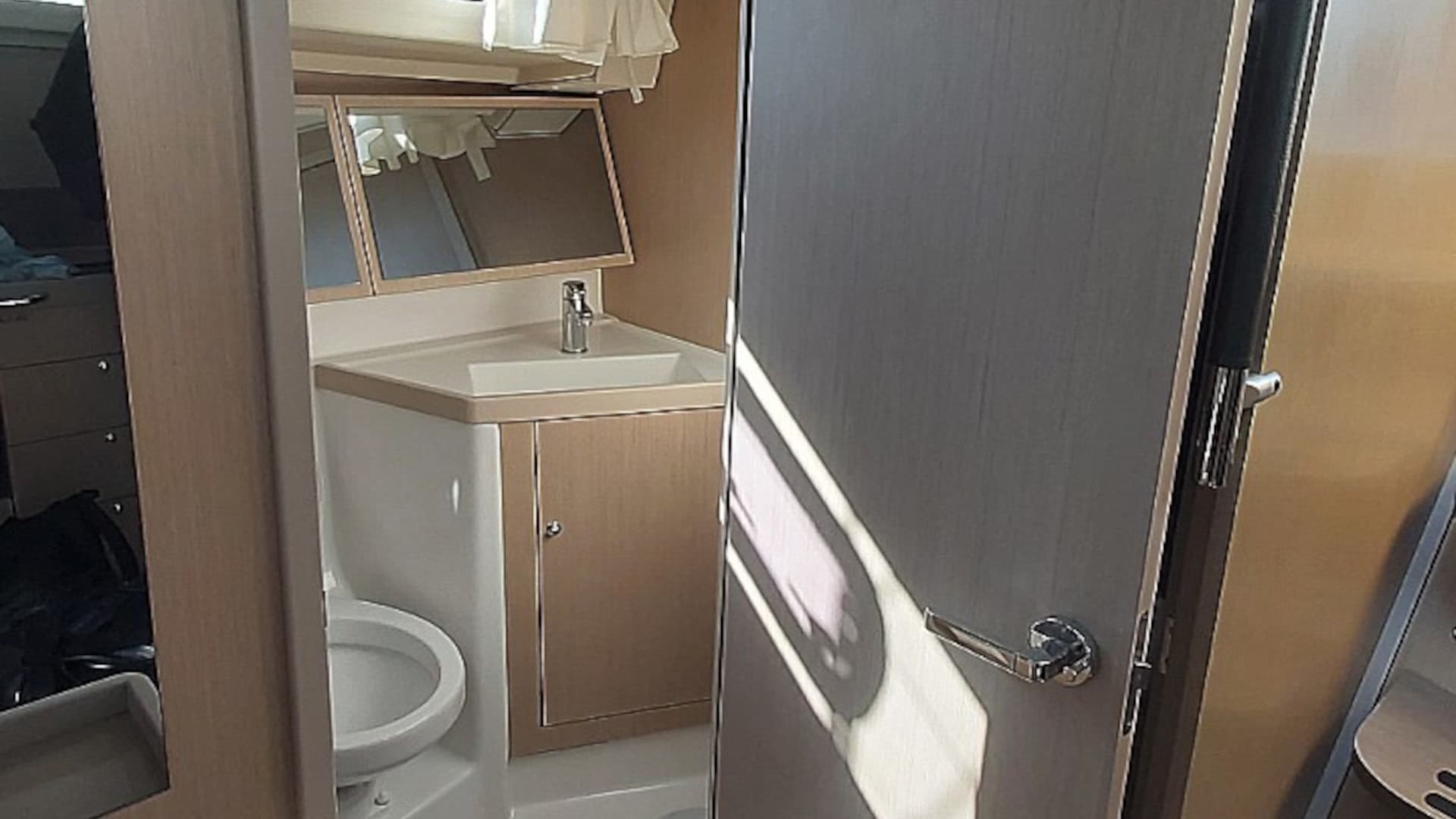 Oceanis 41.1 - photo 6