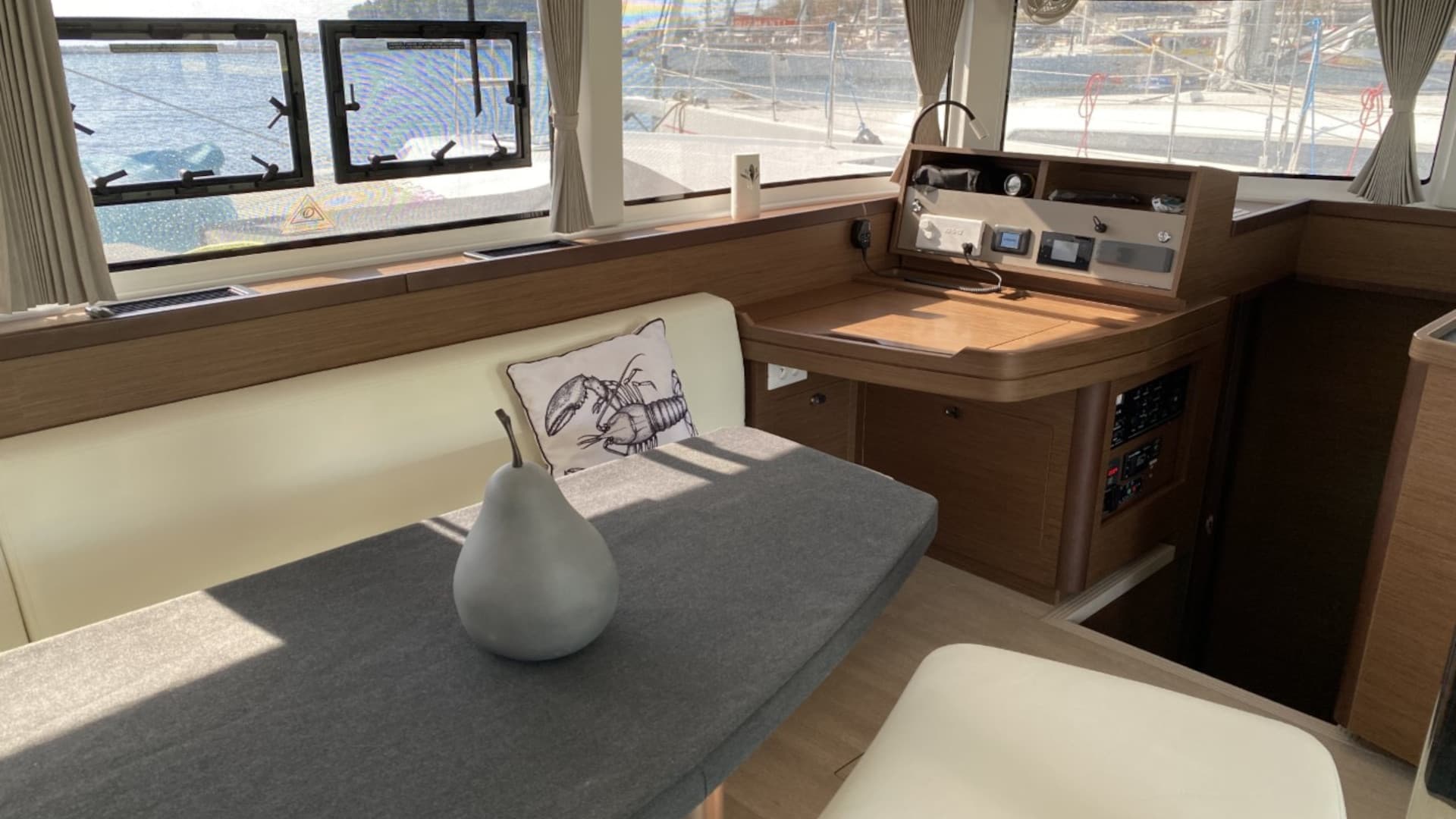 Lagoon 42 - photo 17