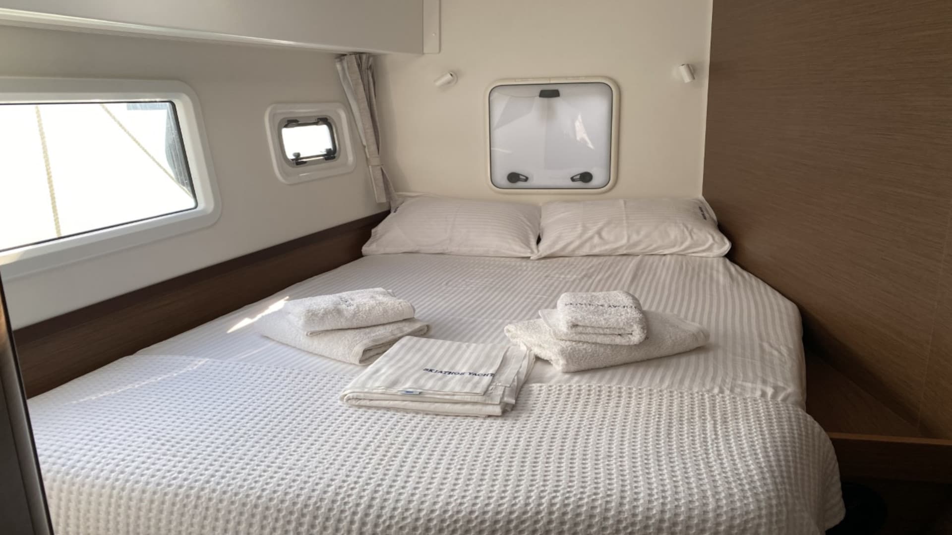 Lagoon 42 - photo 13