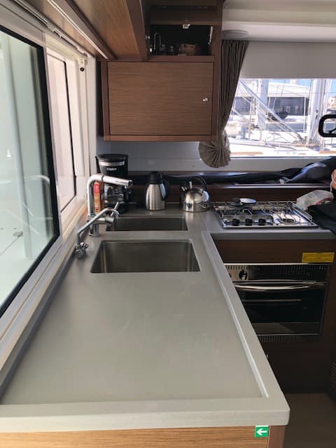 Lagoon 450 - photo 12