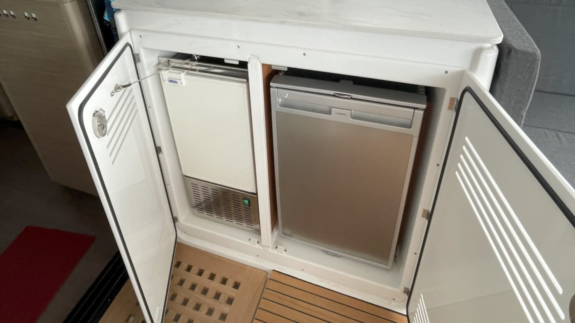 Lagoon 46  - photo 6