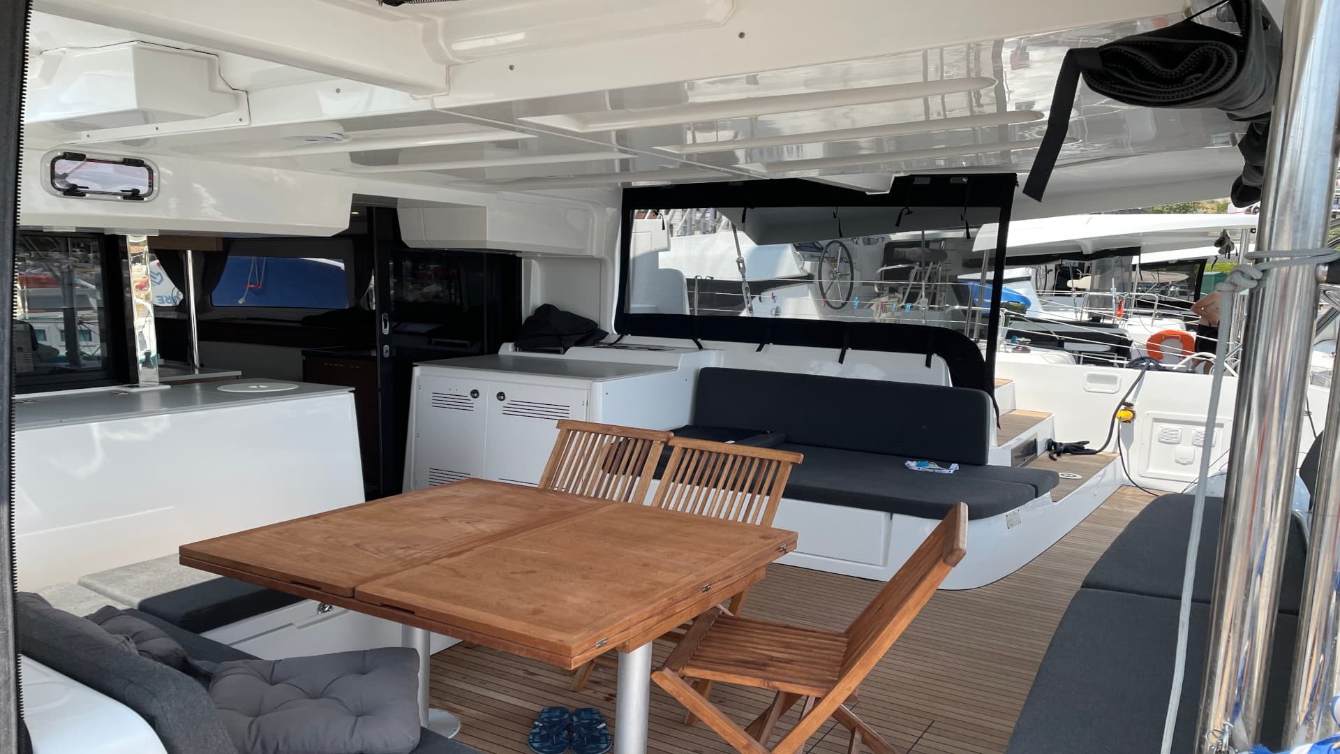 Lagoon 46  - photo 20