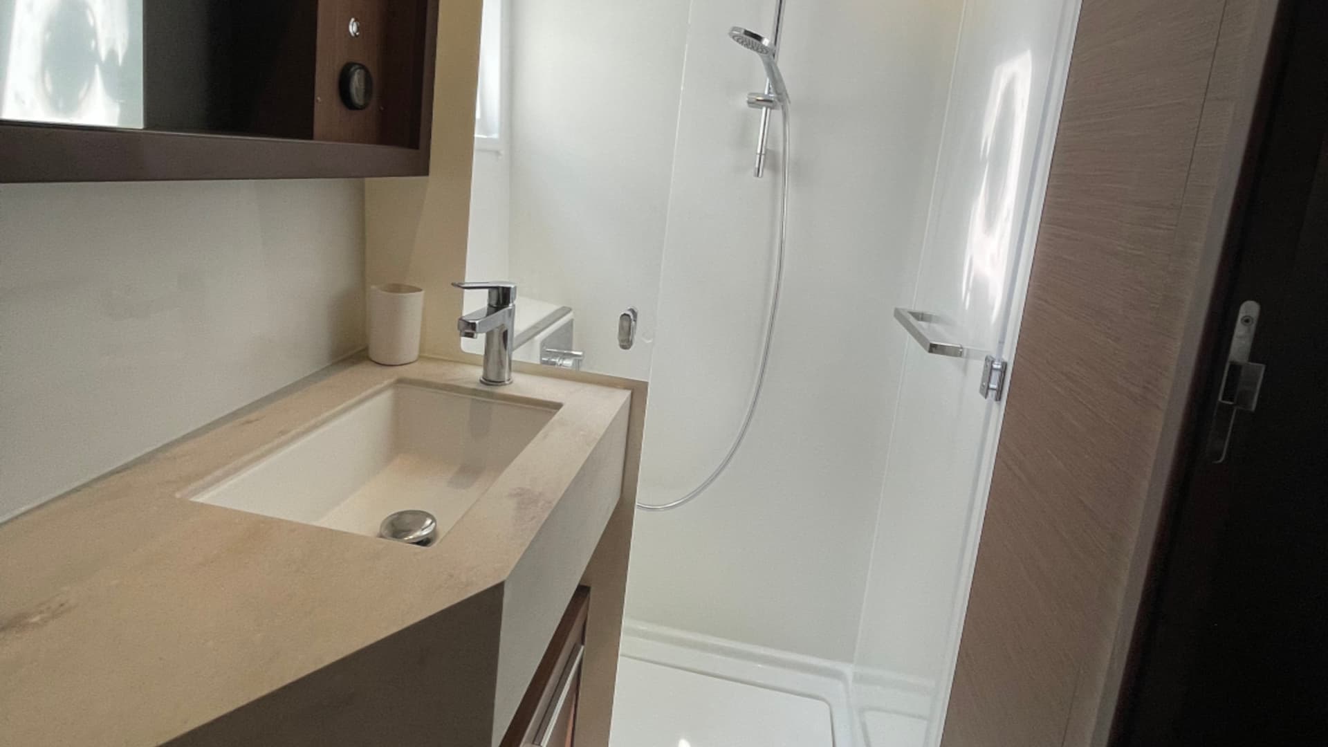 Lagoon 46  - photo 14