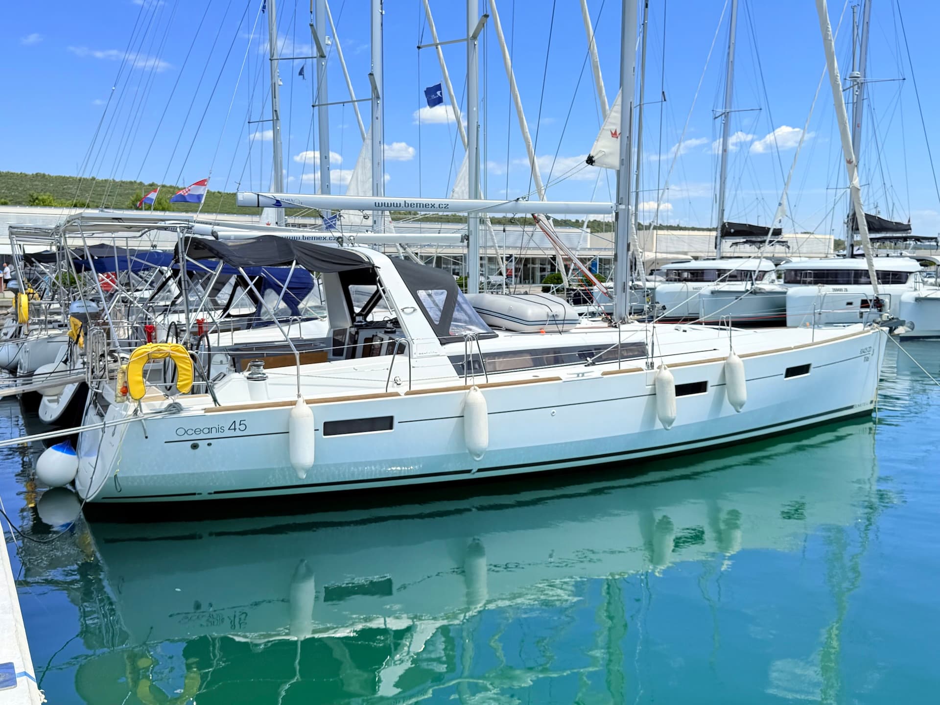 Oceanis 45 - photo 4