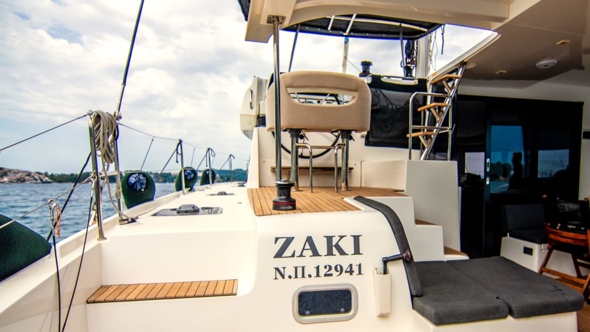 Lagoon 42 - photo 18