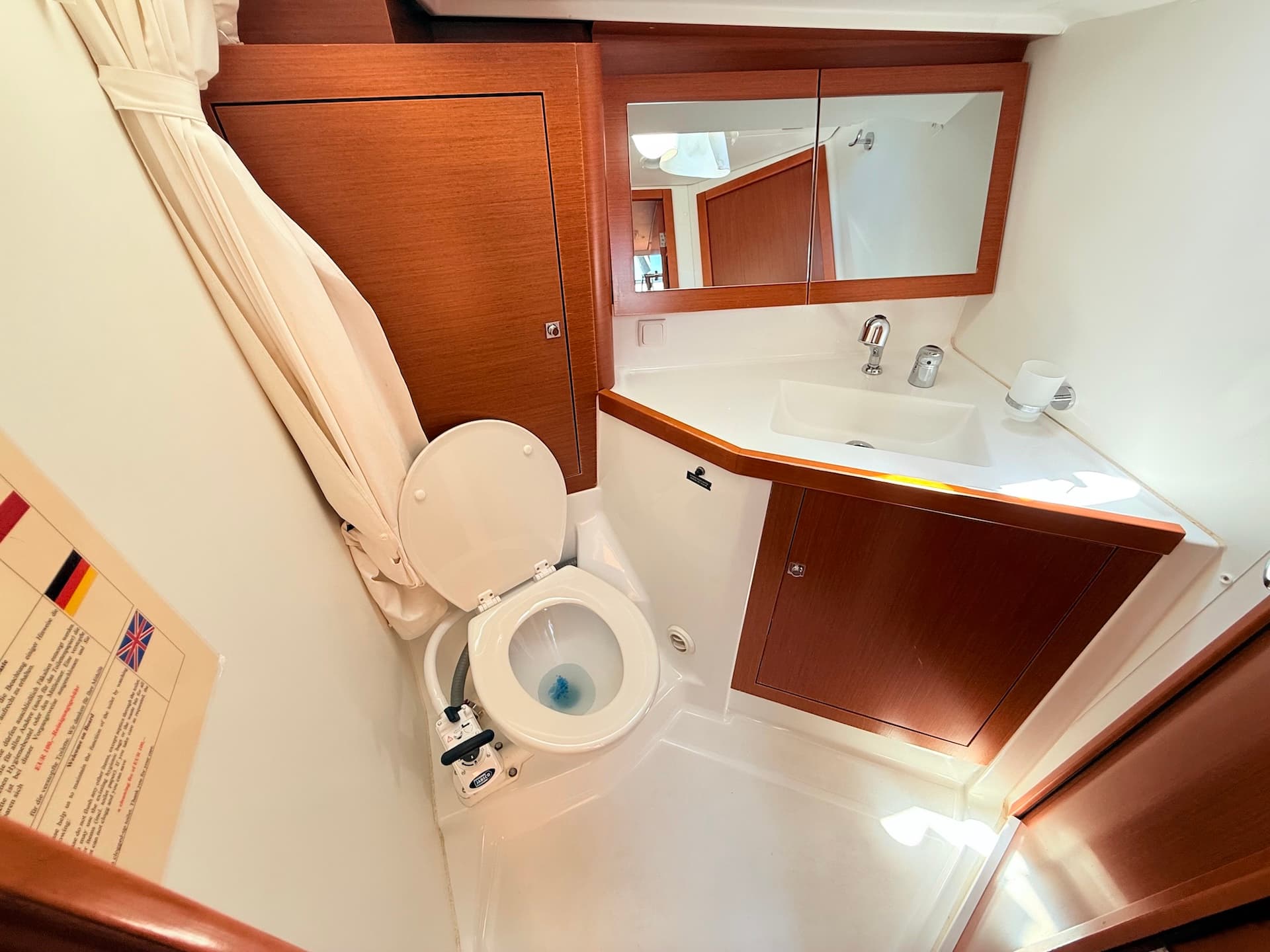 Oceanis 45 - photo 21