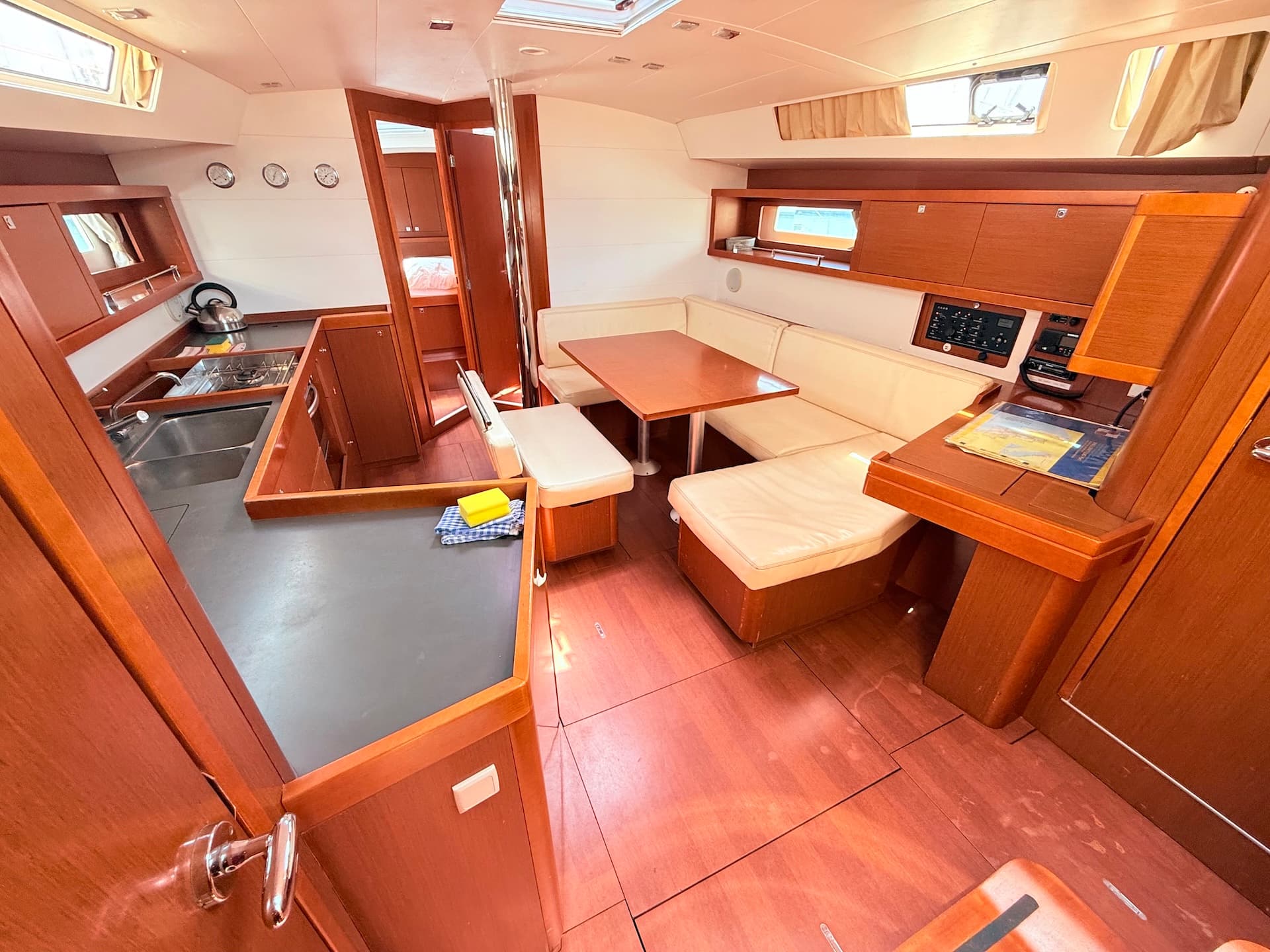 Oceanis 45 - photo 16