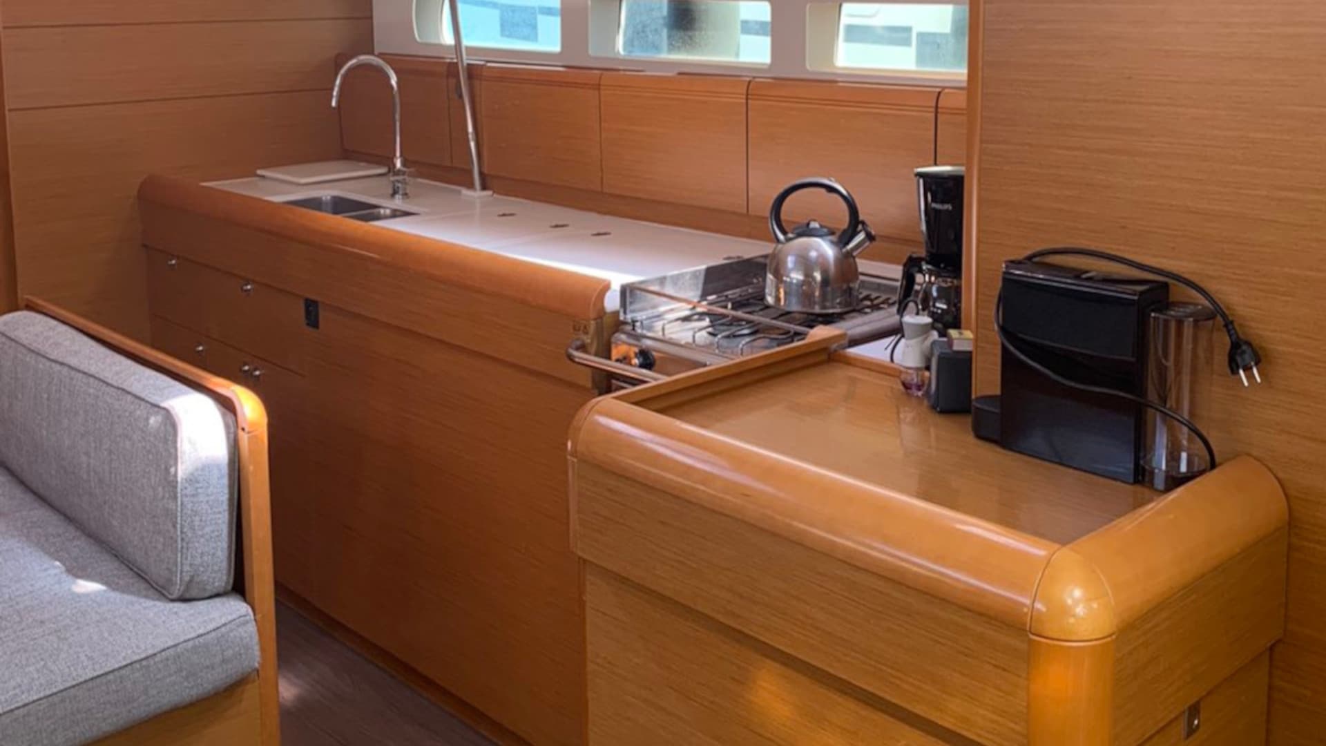 Sun Odyssey 519 - photo 6