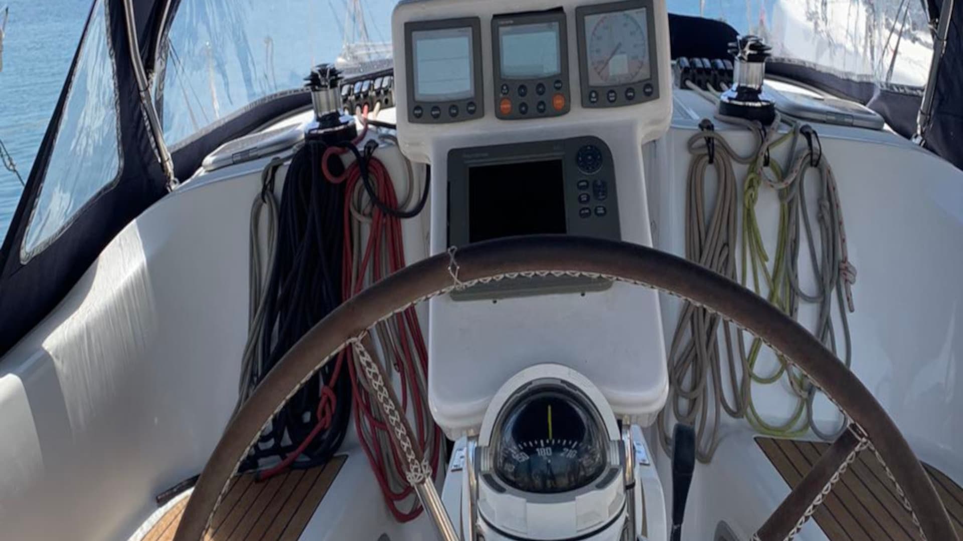 Oceanis 343 - photo 8