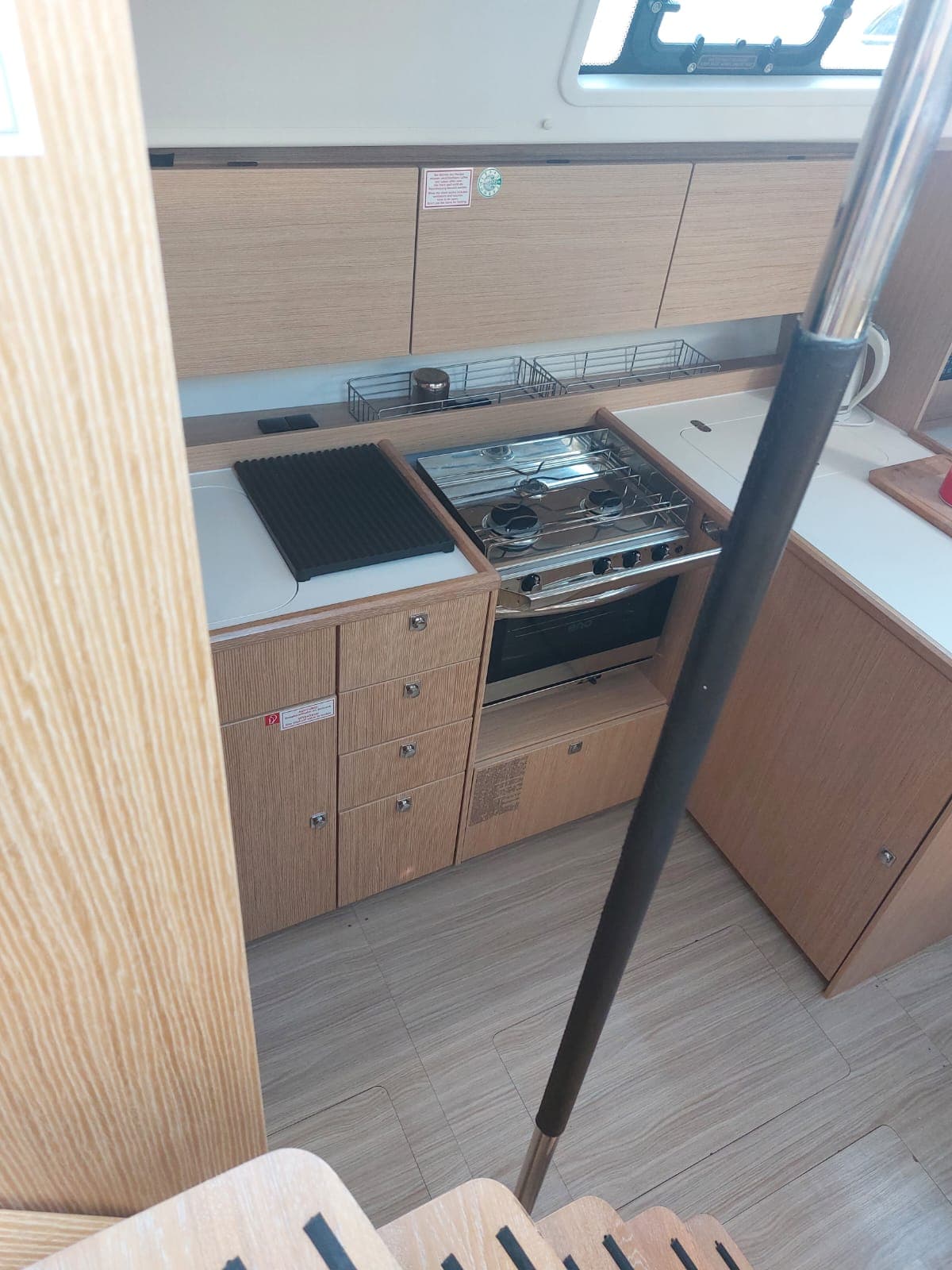 Bavaria C42 - photo 15