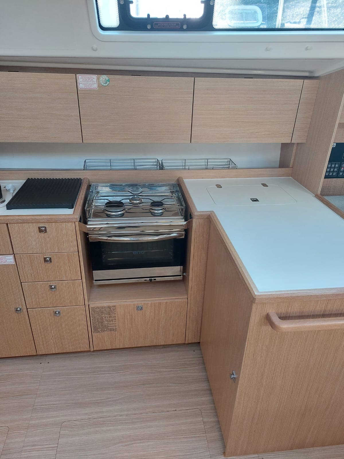 Bavaria C42 - photo 28