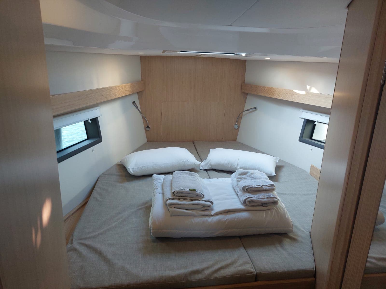 Bavaria C42 - photo 18