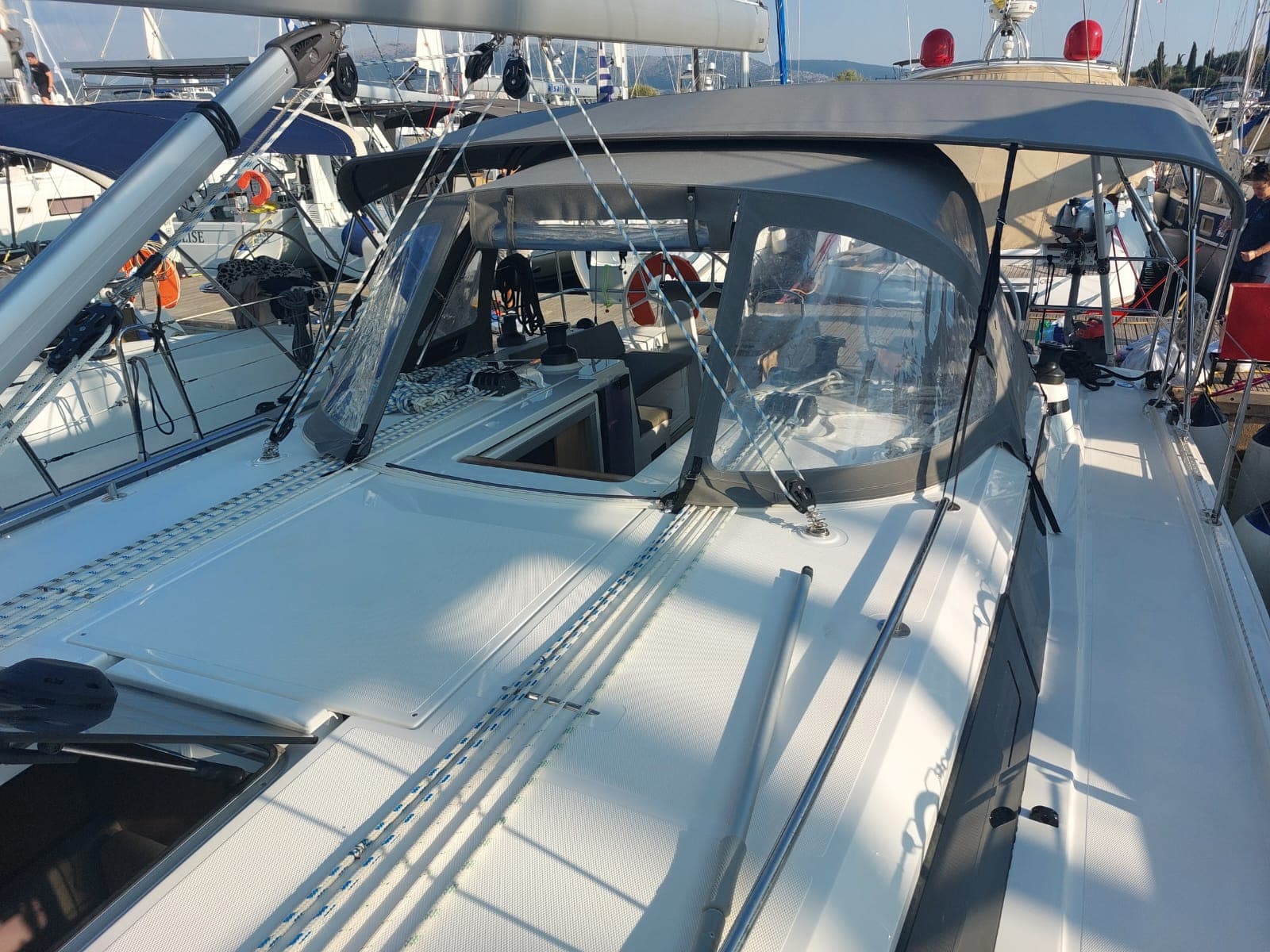 Bavaria C42 - photo 5