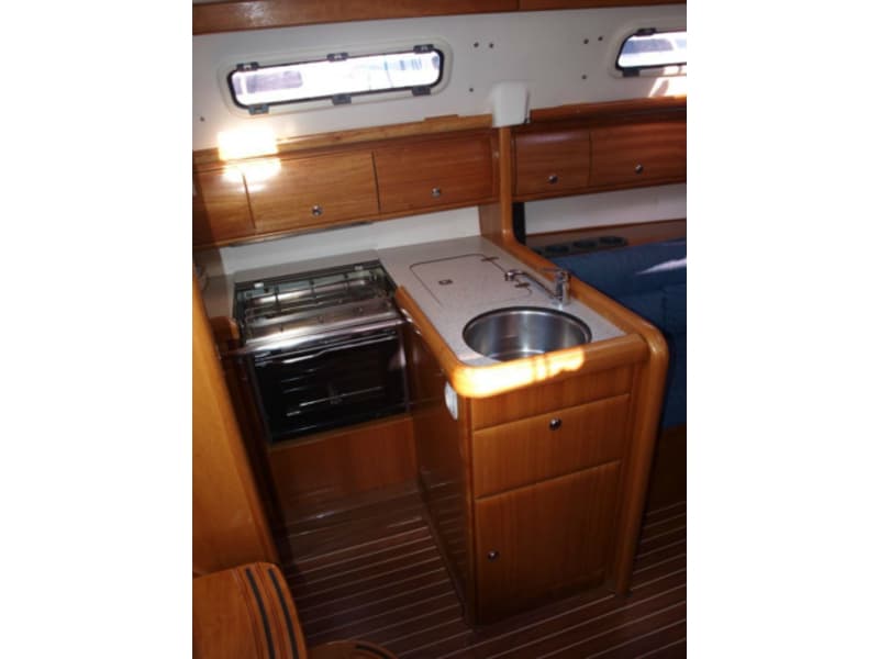 Bavaria 32 Cruiser - photo 15