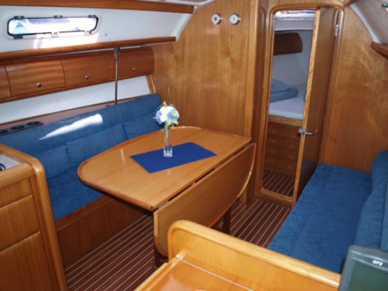 Bavaria 32 Cruiser - photo 8
