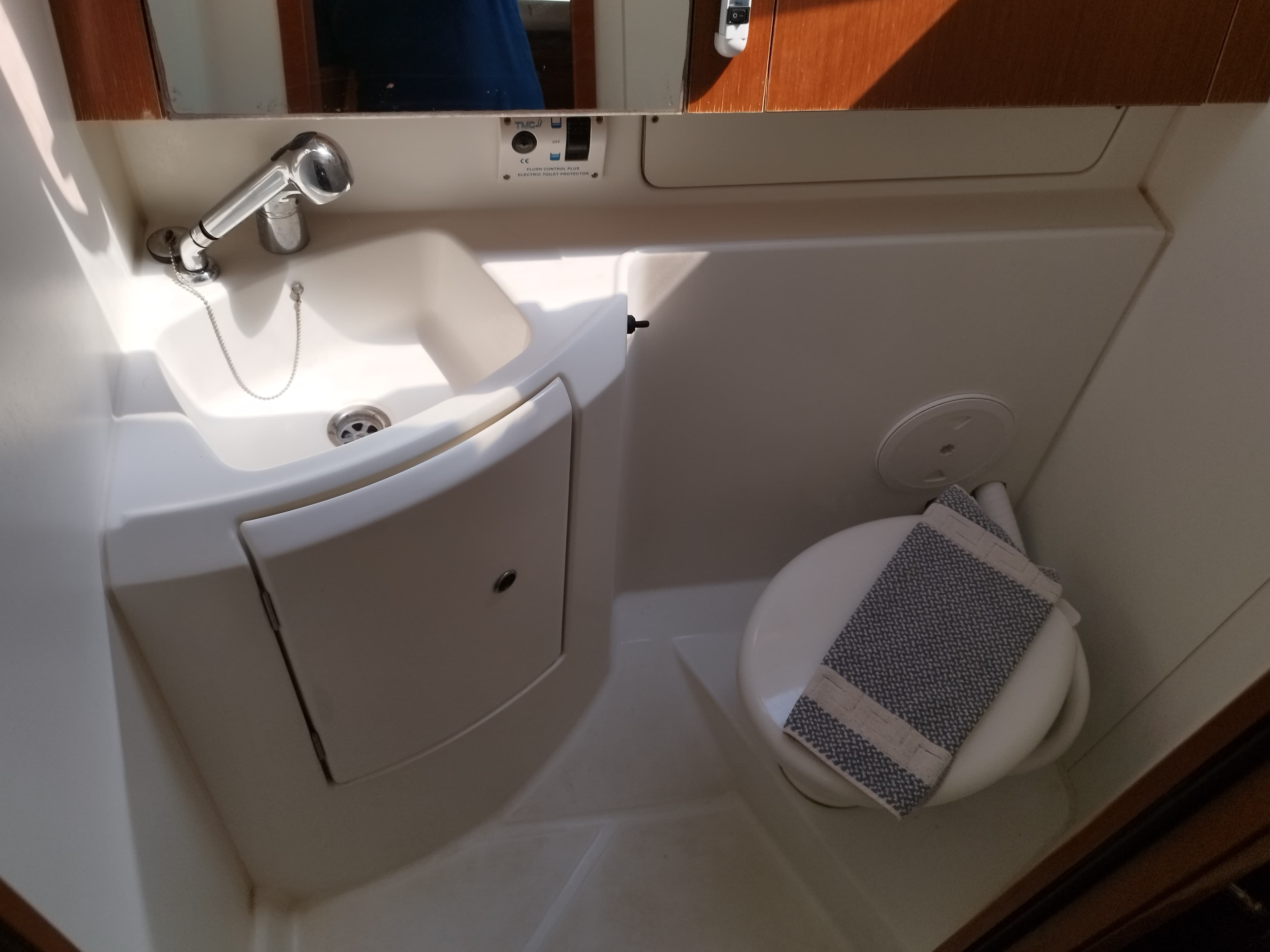 Oceanis 37 - photo 13