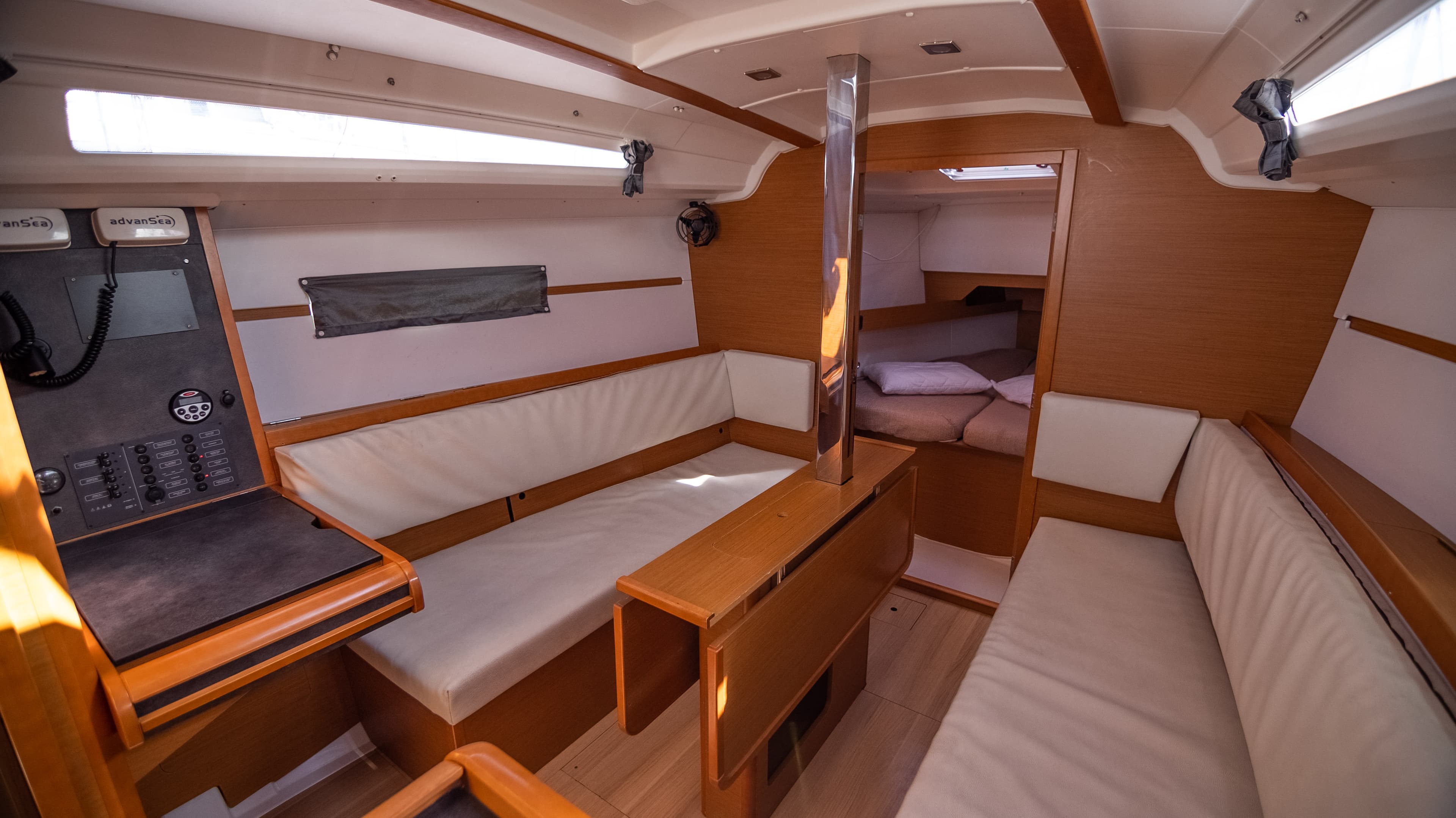 Sun Odyssey 349 - photo 7