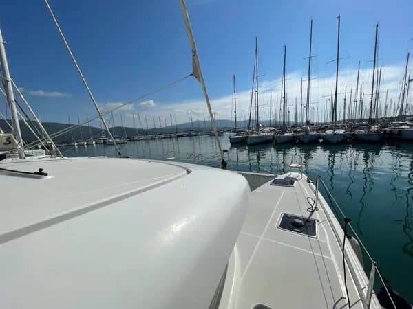 Lagoon 42 - photo 14