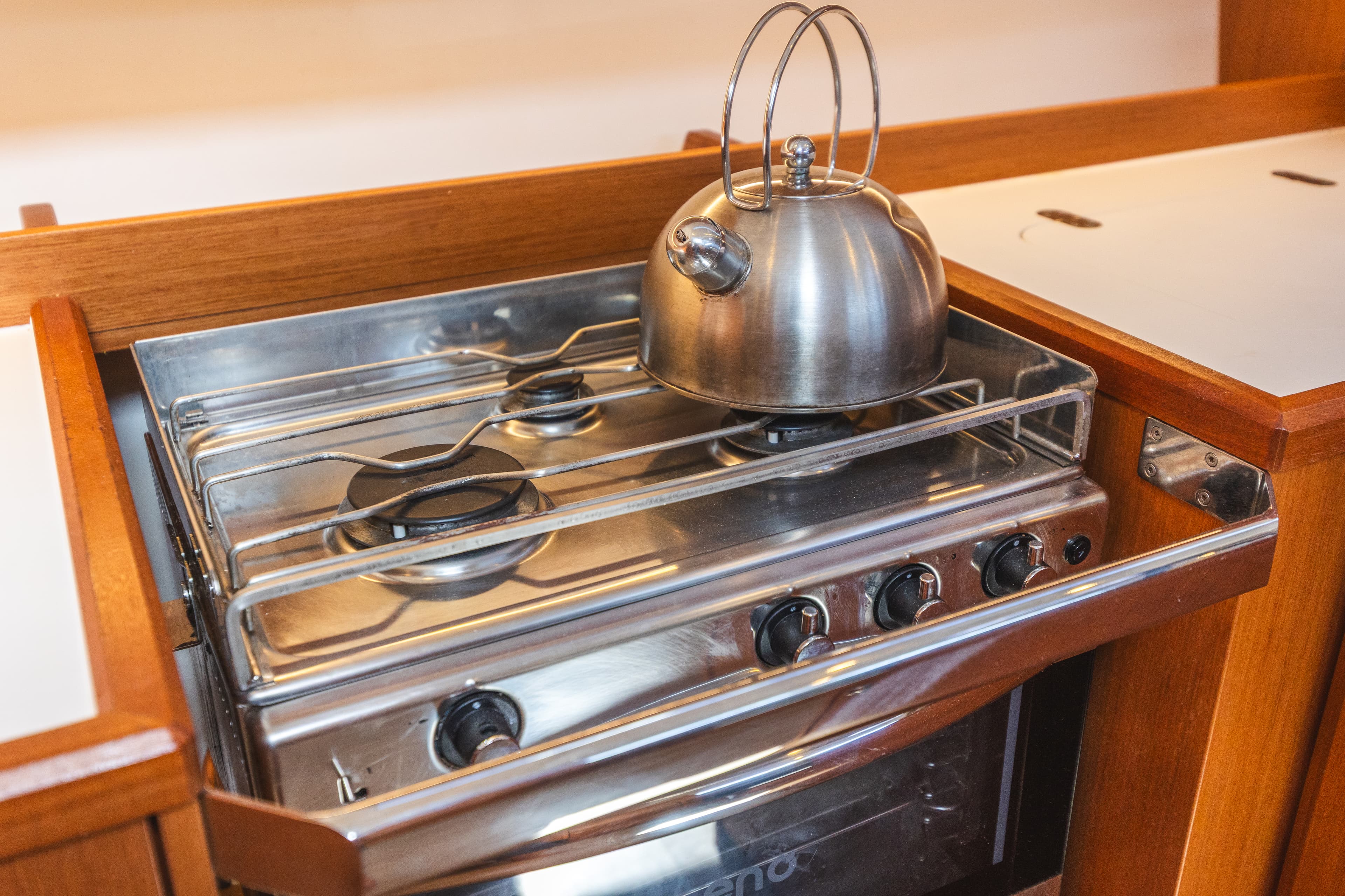 Bavaria C42 - photo 32