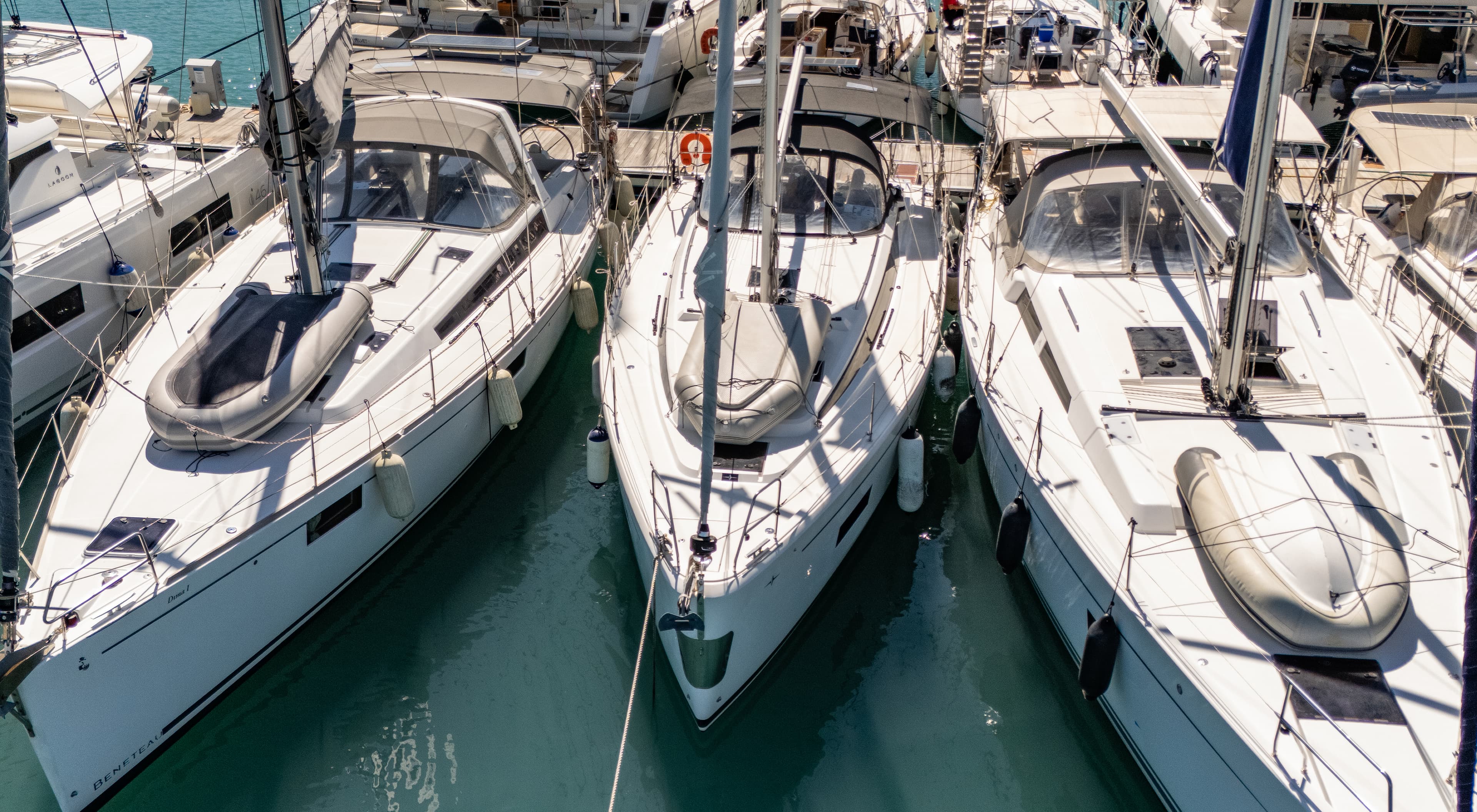 Bavaria C42 - photo 10