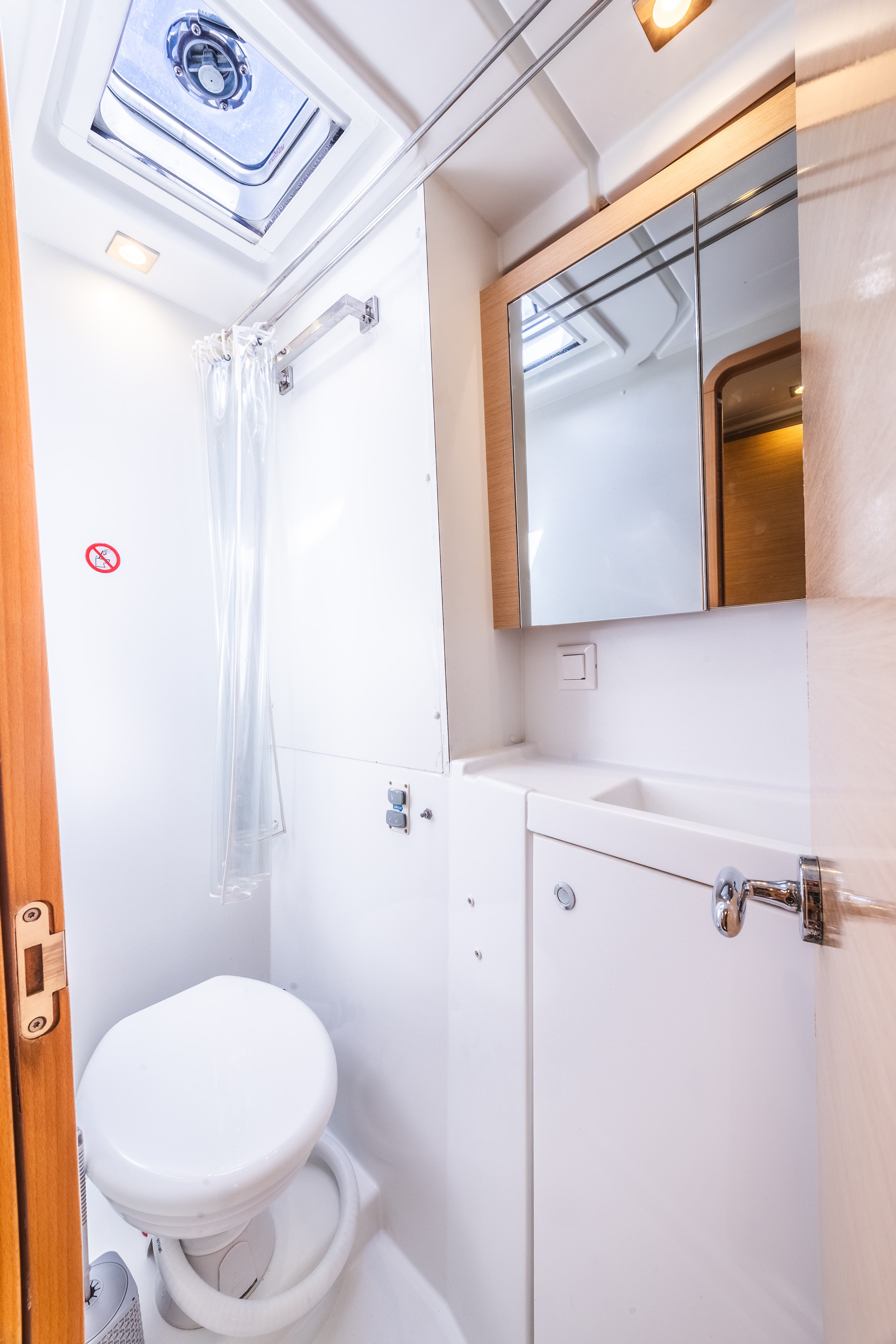 Lagoon 39 - photo 38