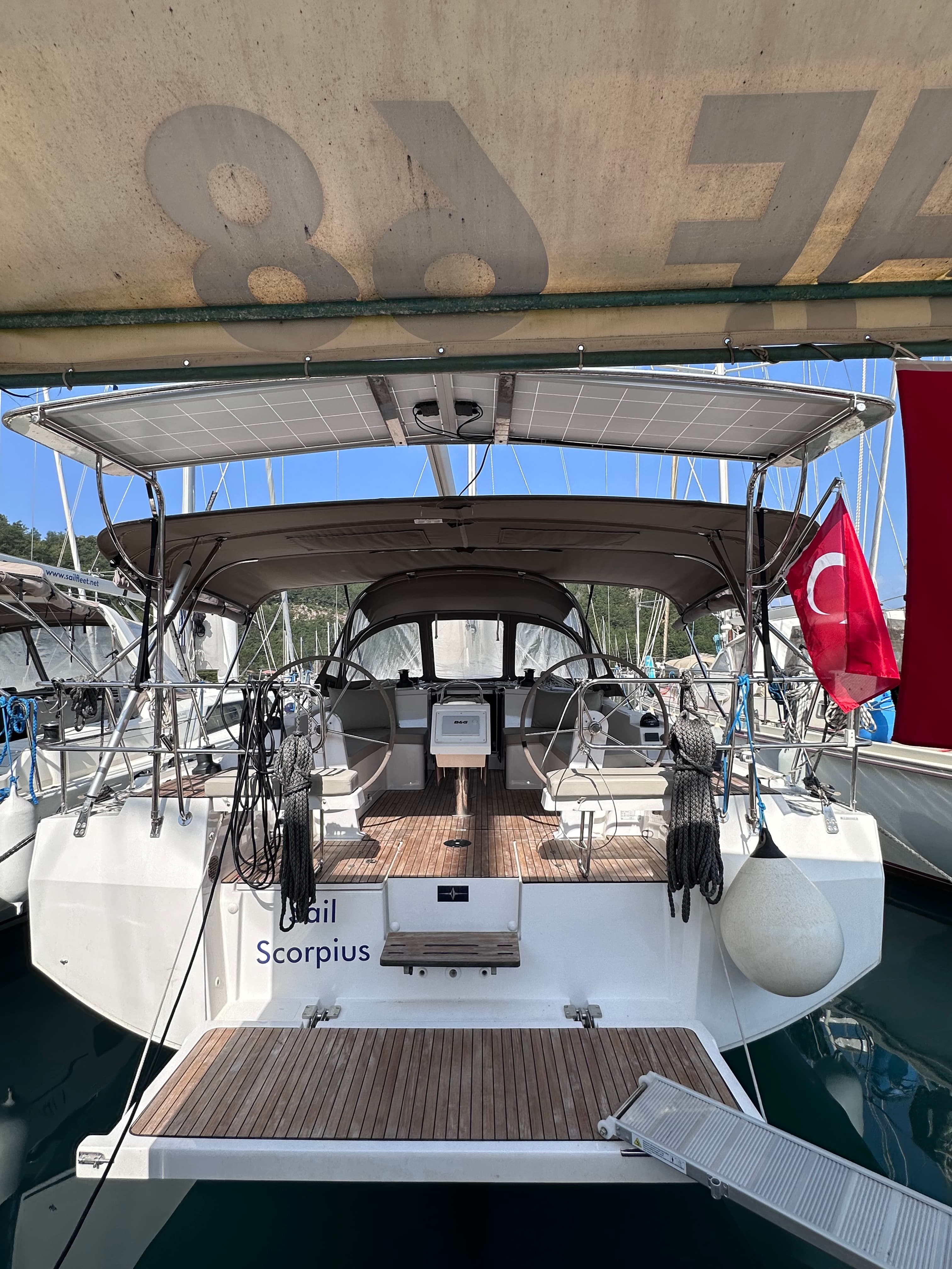 Bavaria C42 - photo 4