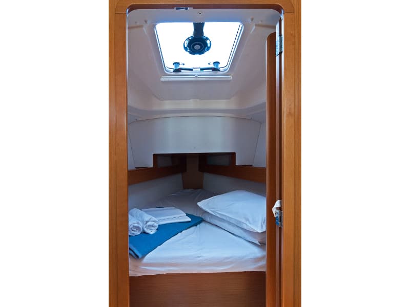 Sun Odyssey 33i - photo 12