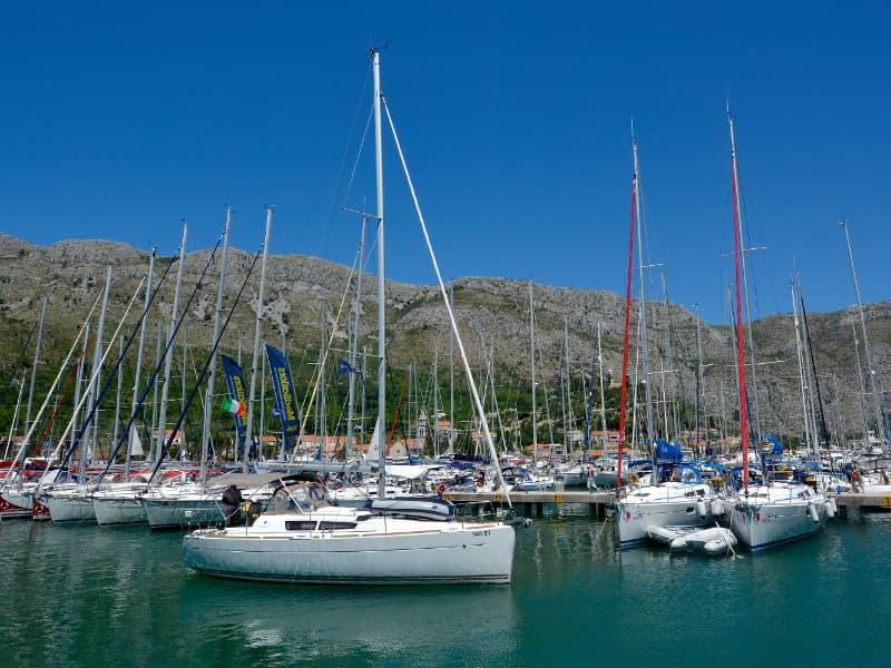 Sun Odyssey 33i - photo 4