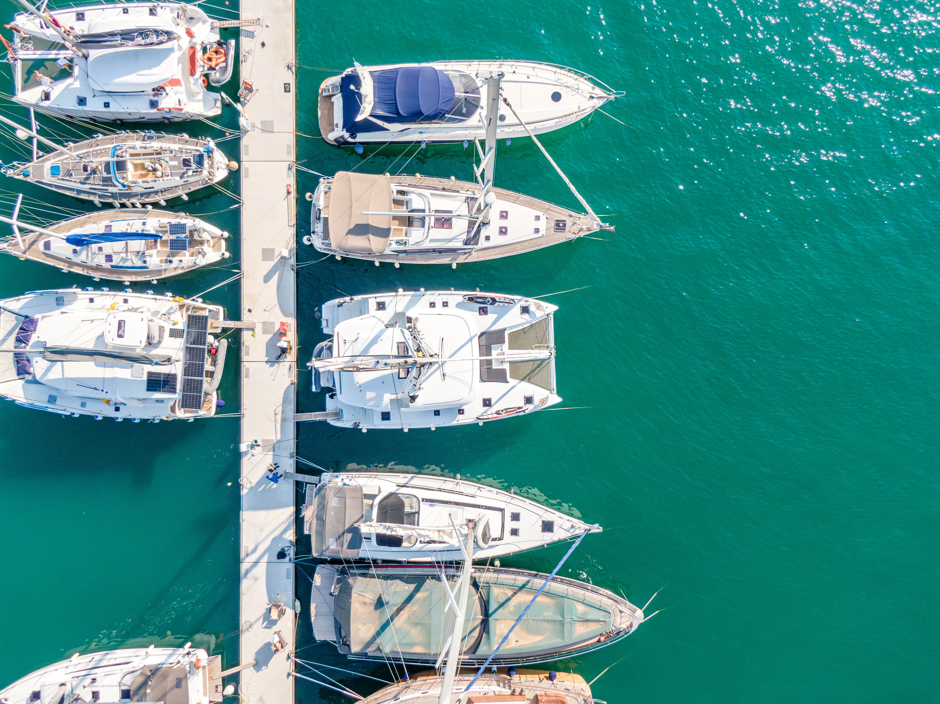 Lagoon 46  - photo 22