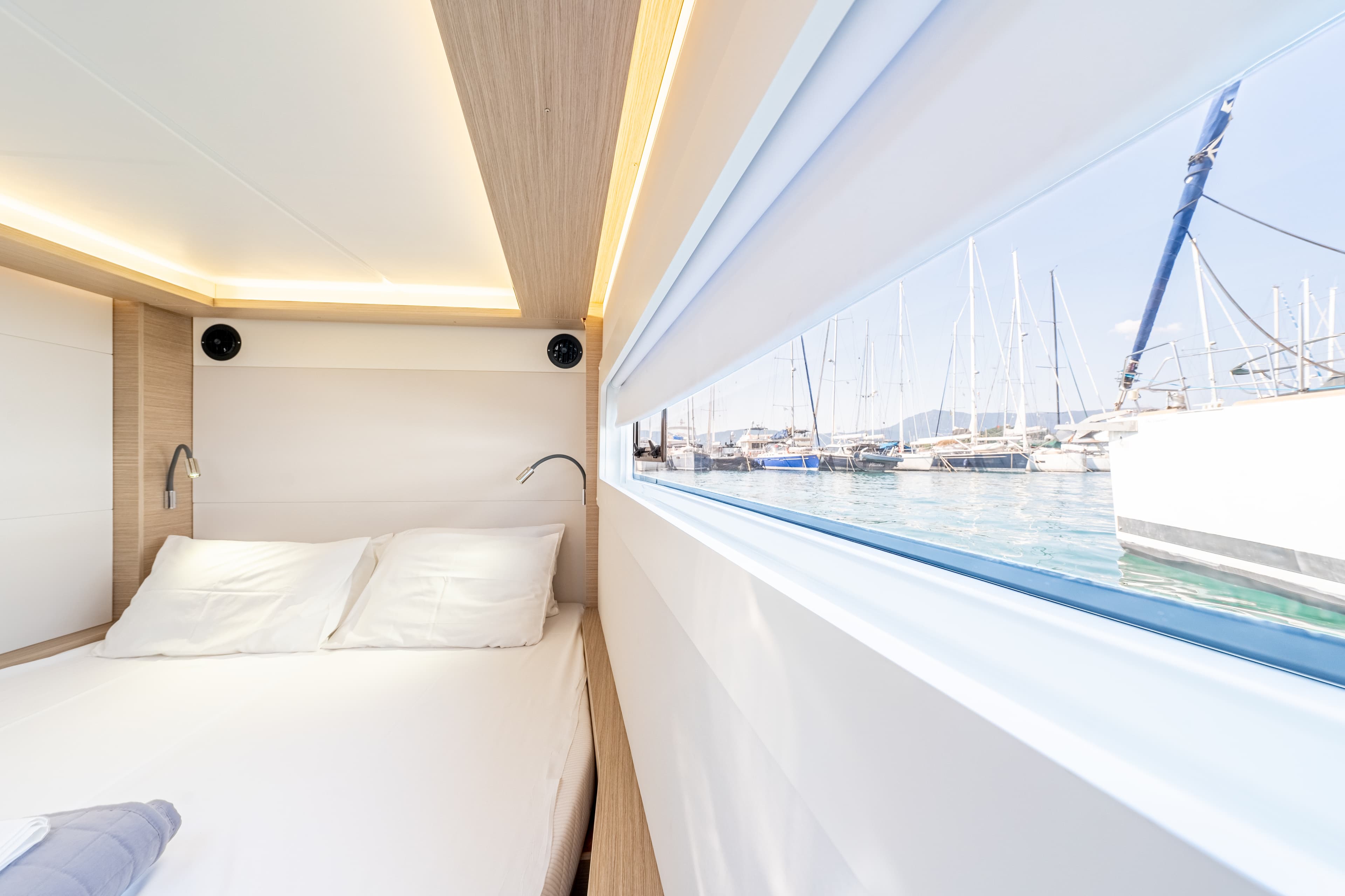 Lagoon 46  - photo 5