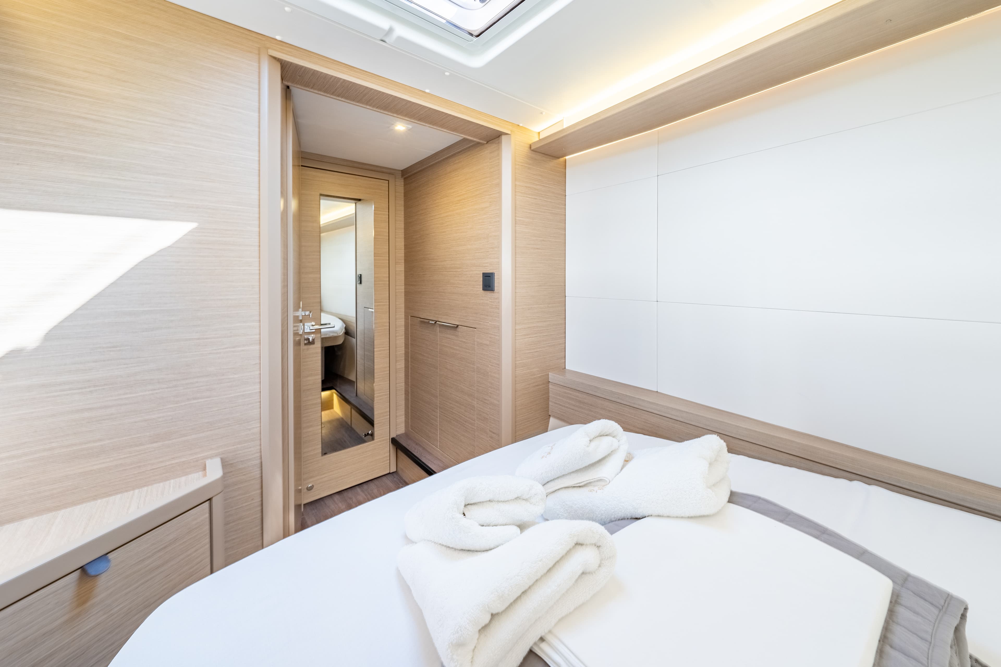 Lagoon 46  - photo 55