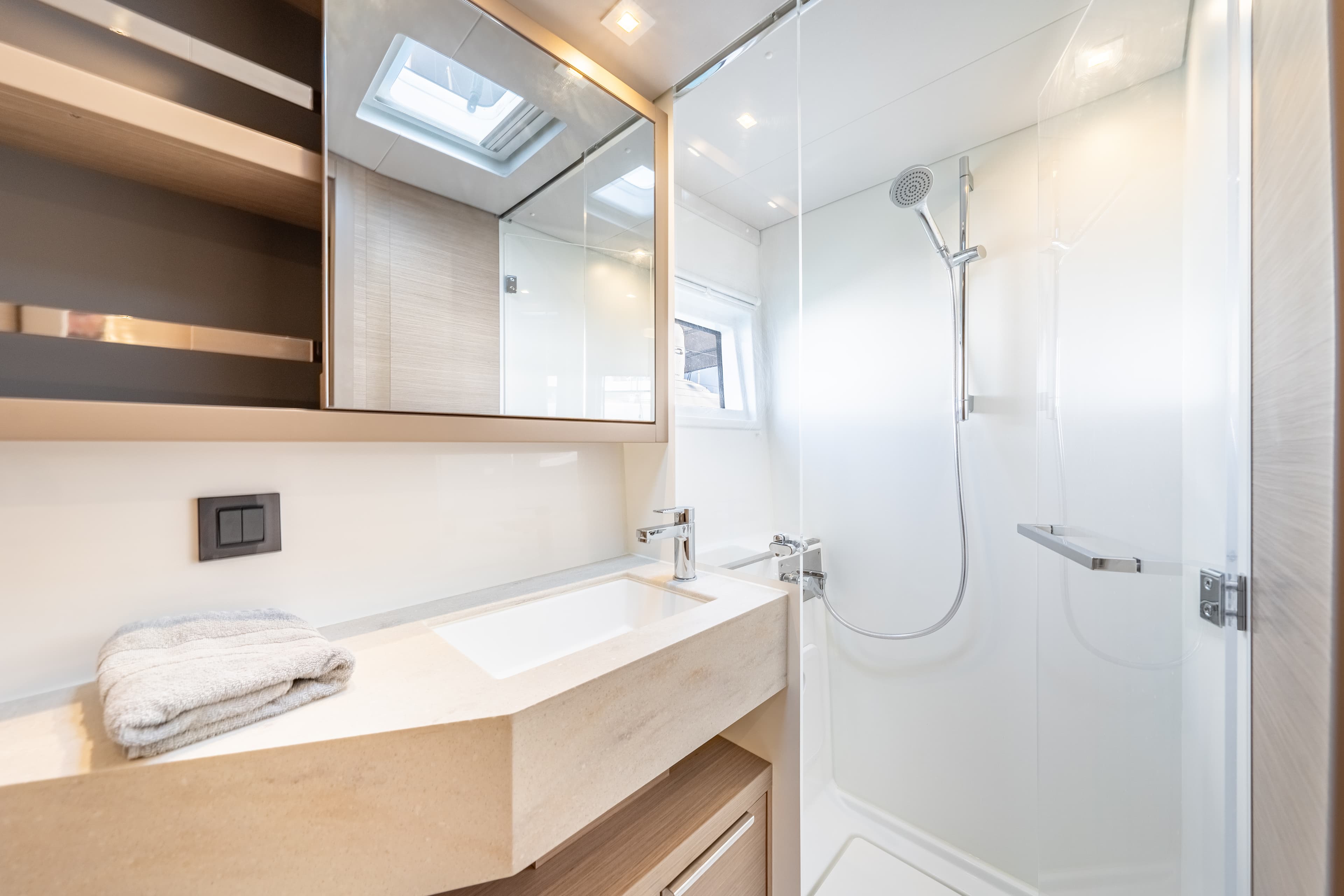 Lagoon 46  - photo 57