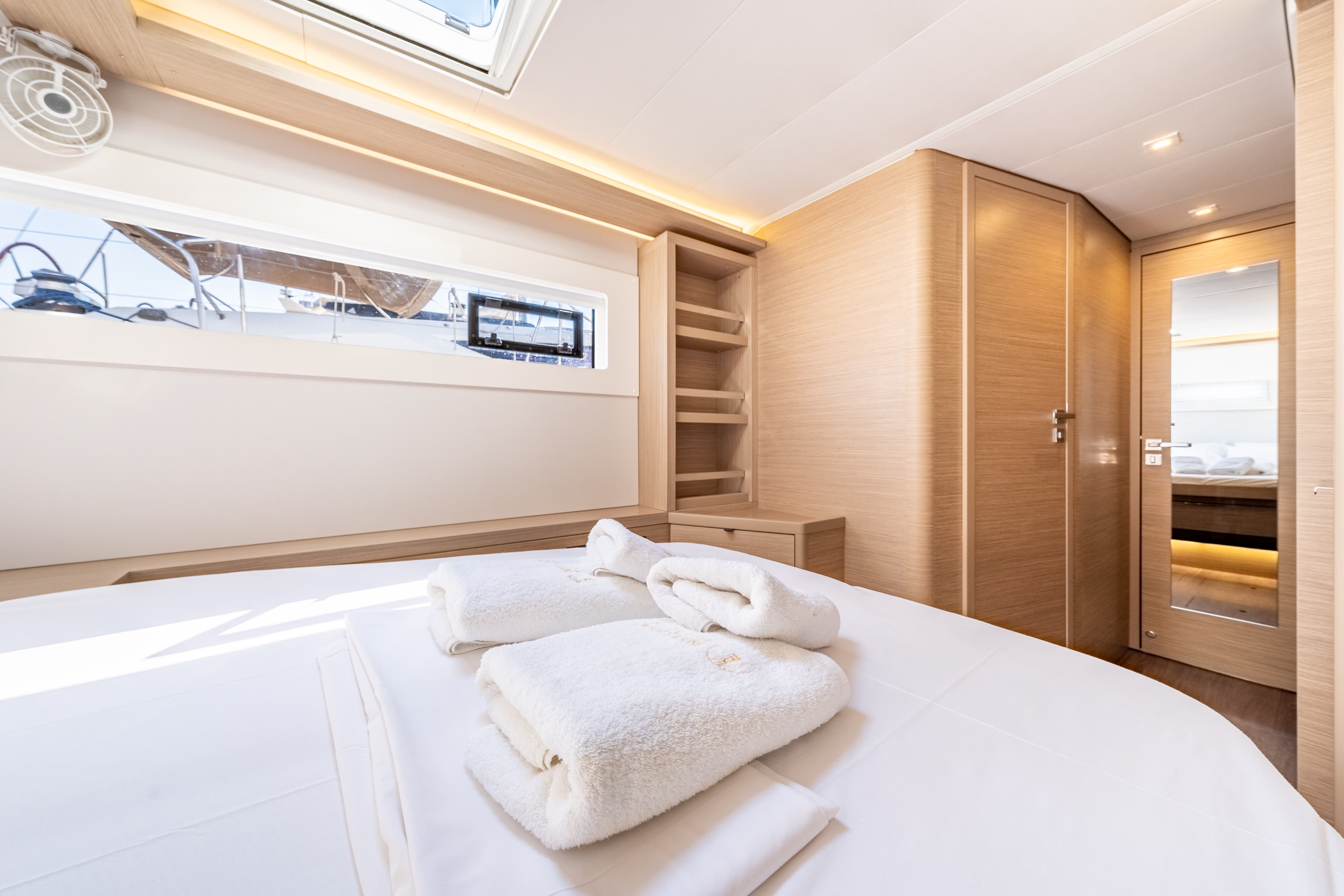 Lagoon 46  - photo 24