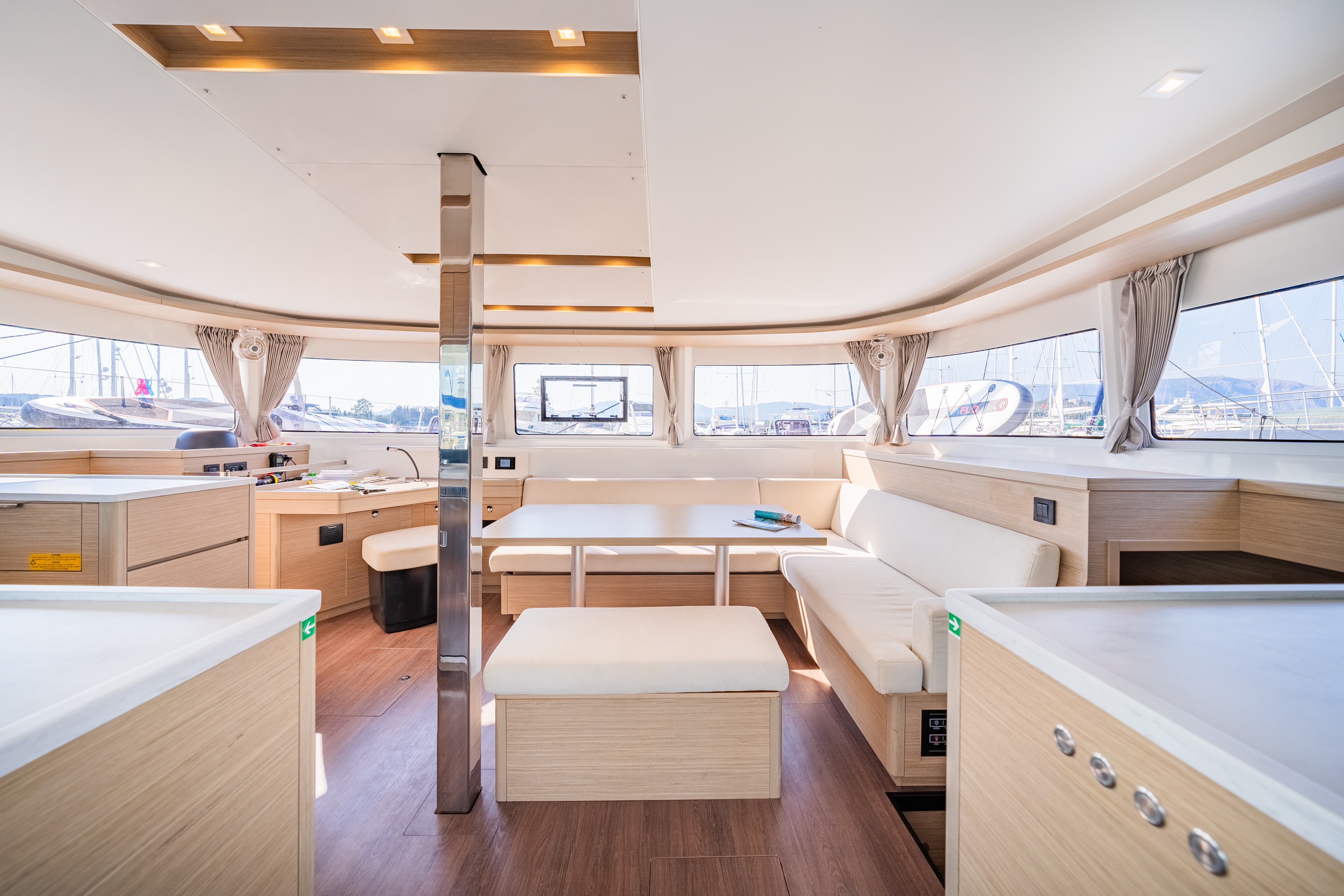 Lagoon 46  - photo 40