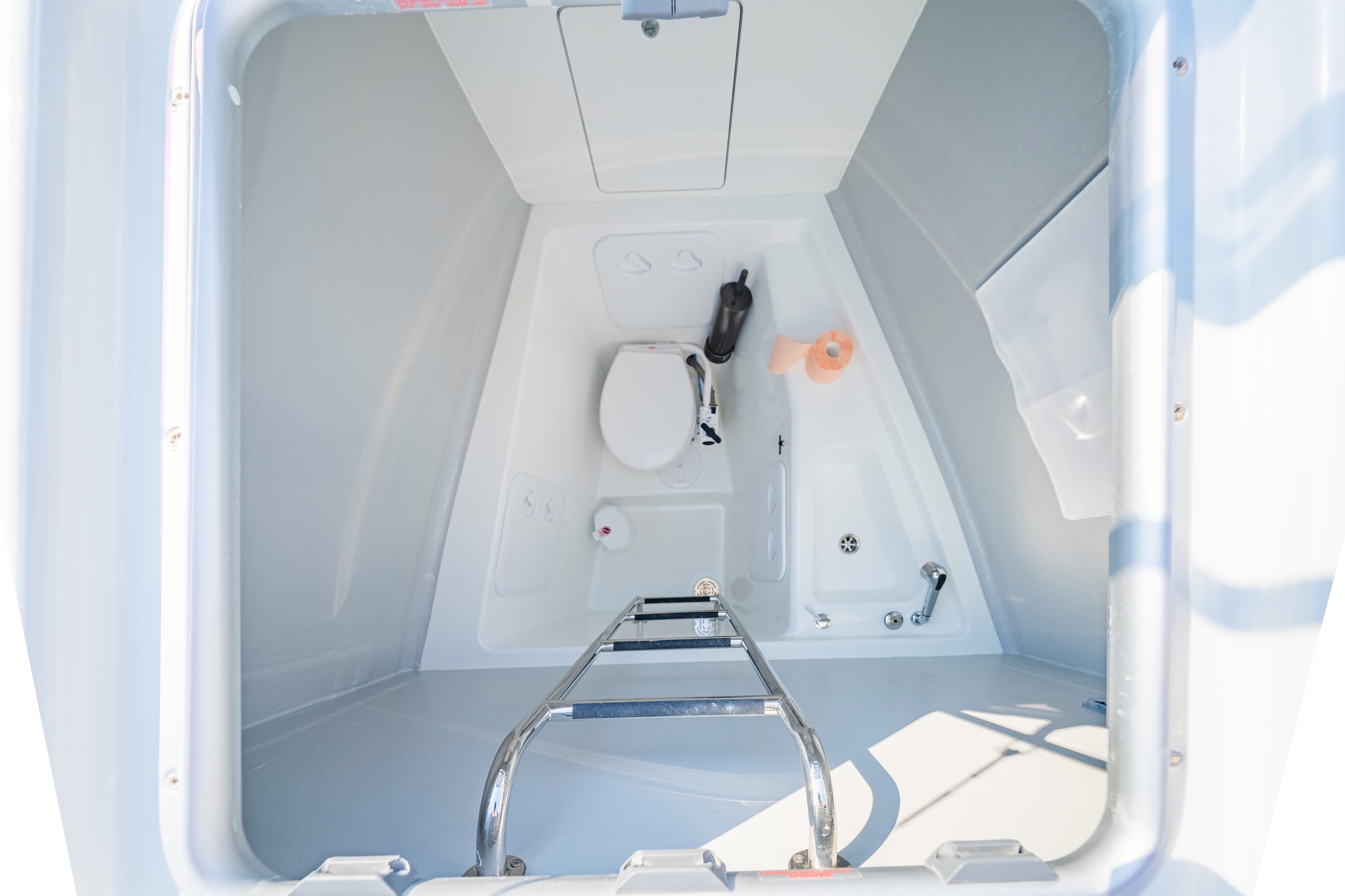 Lagoon 46  - photo 38