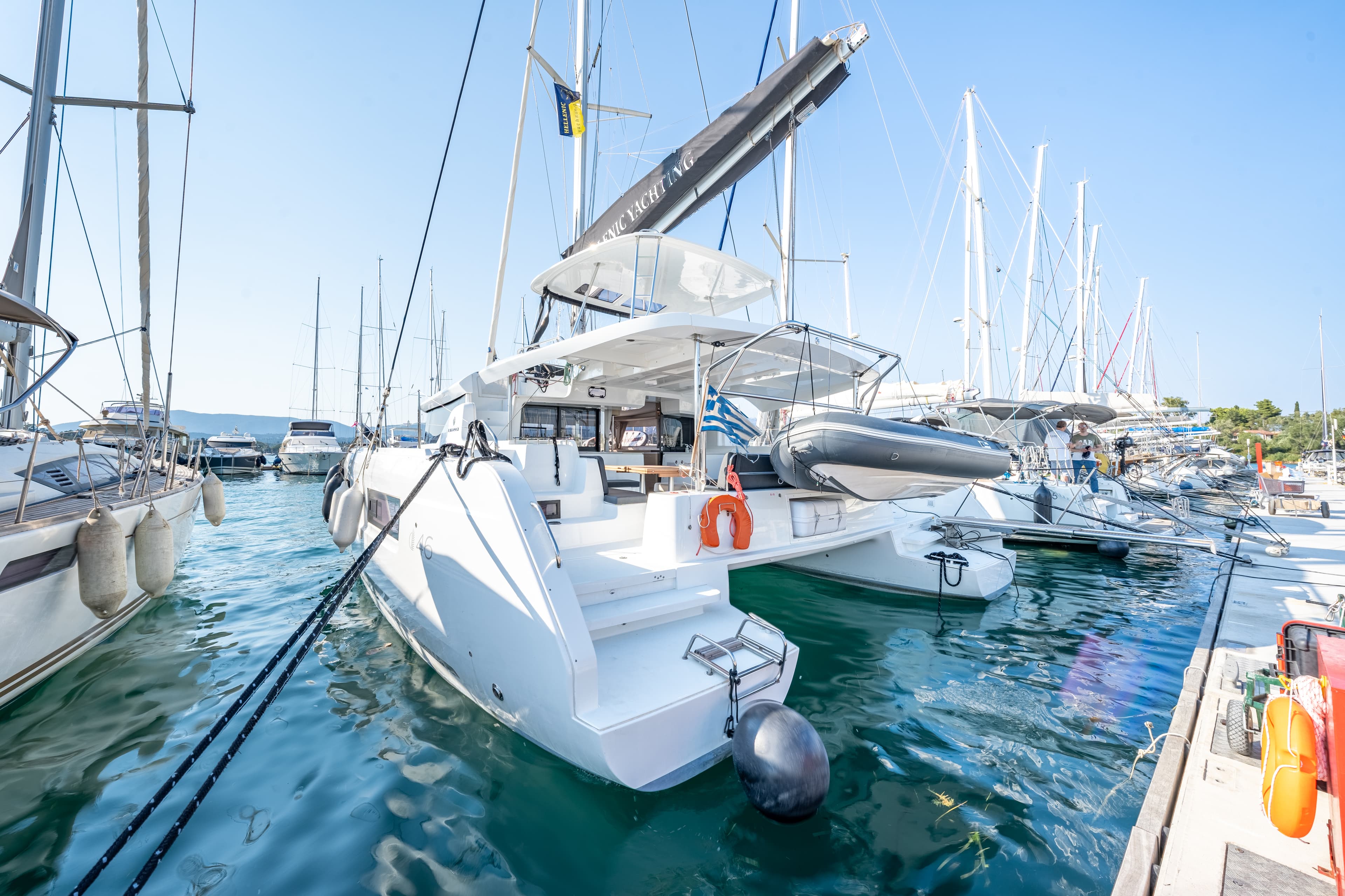 Lagoon 46  - photo 35