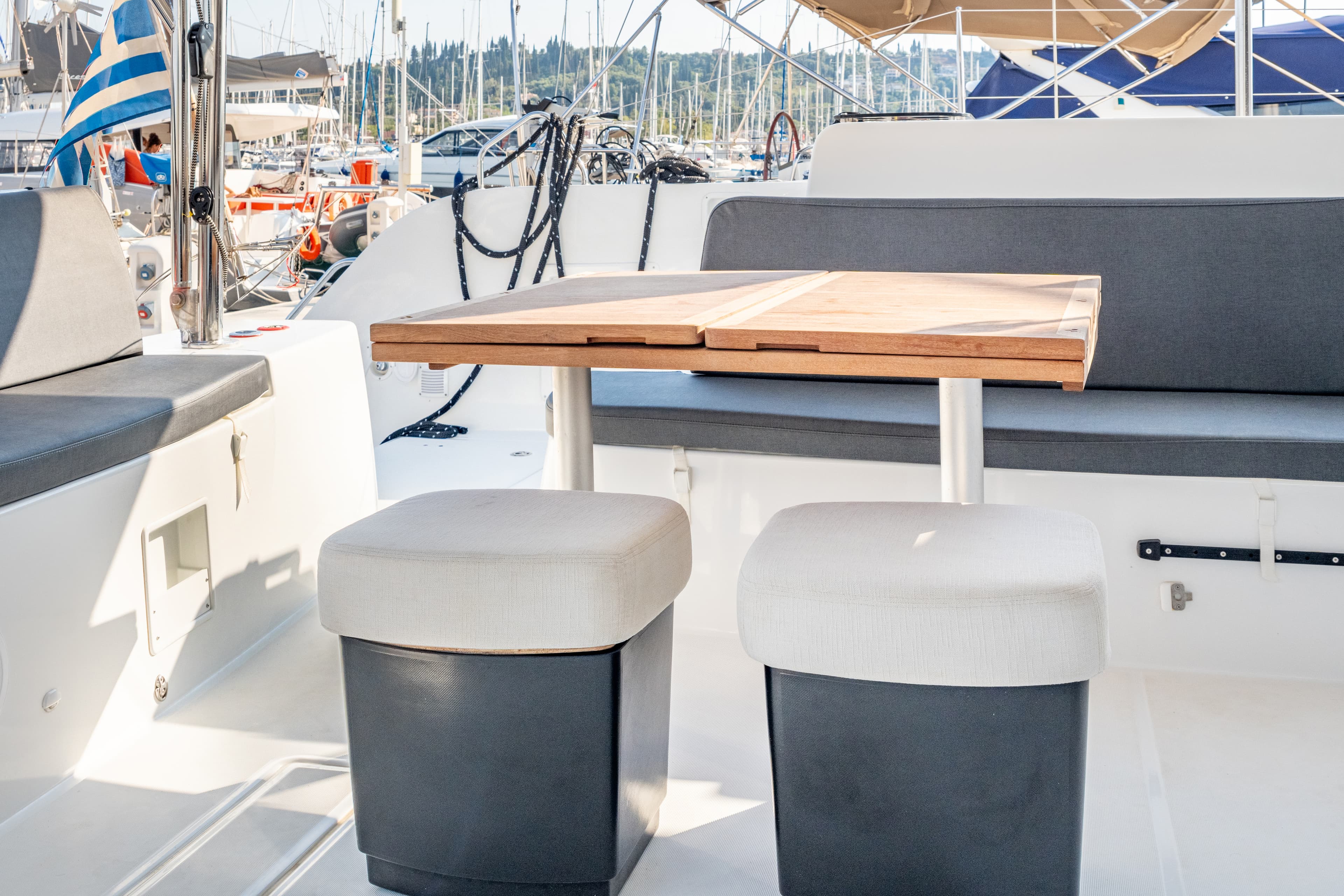 Lagoon 46  - photo 32