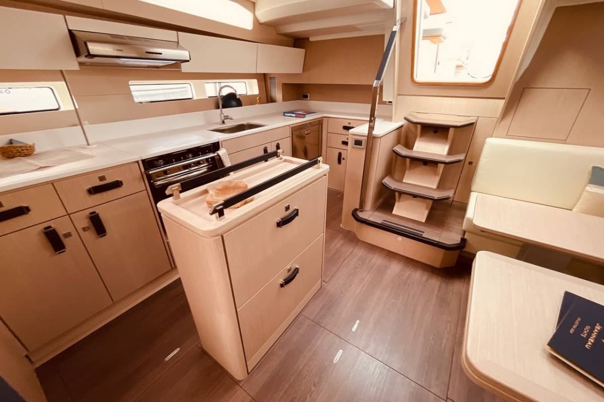Jeanneau 55 - photo 11