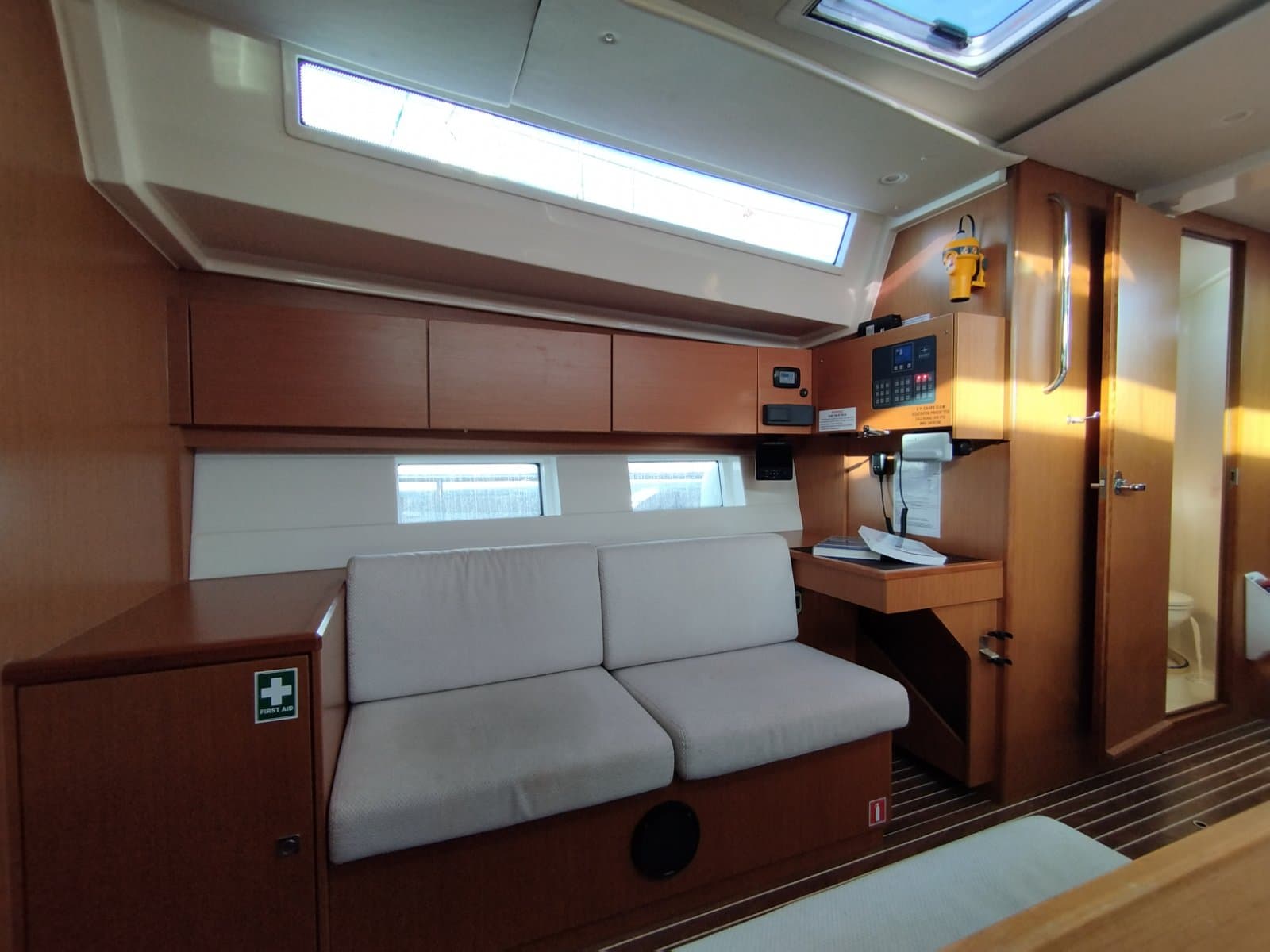 Bavaria C45 - photo 4