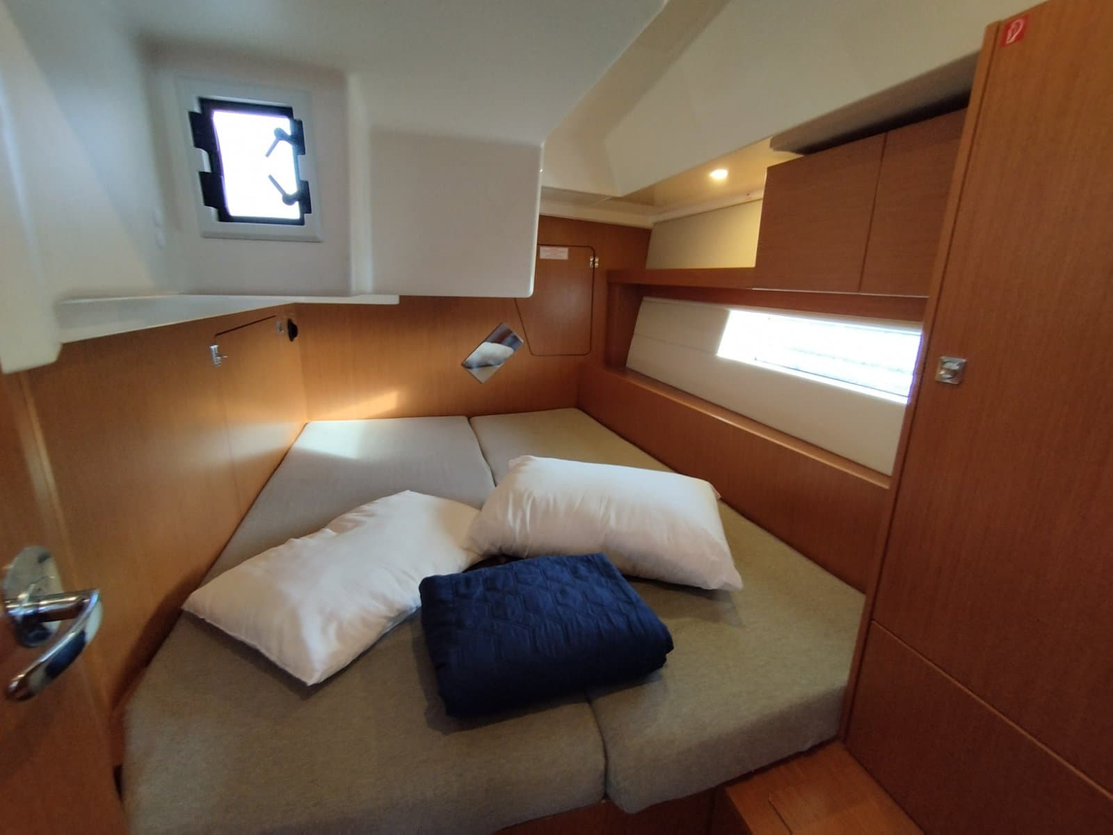 Bavaria C45 - photo 11