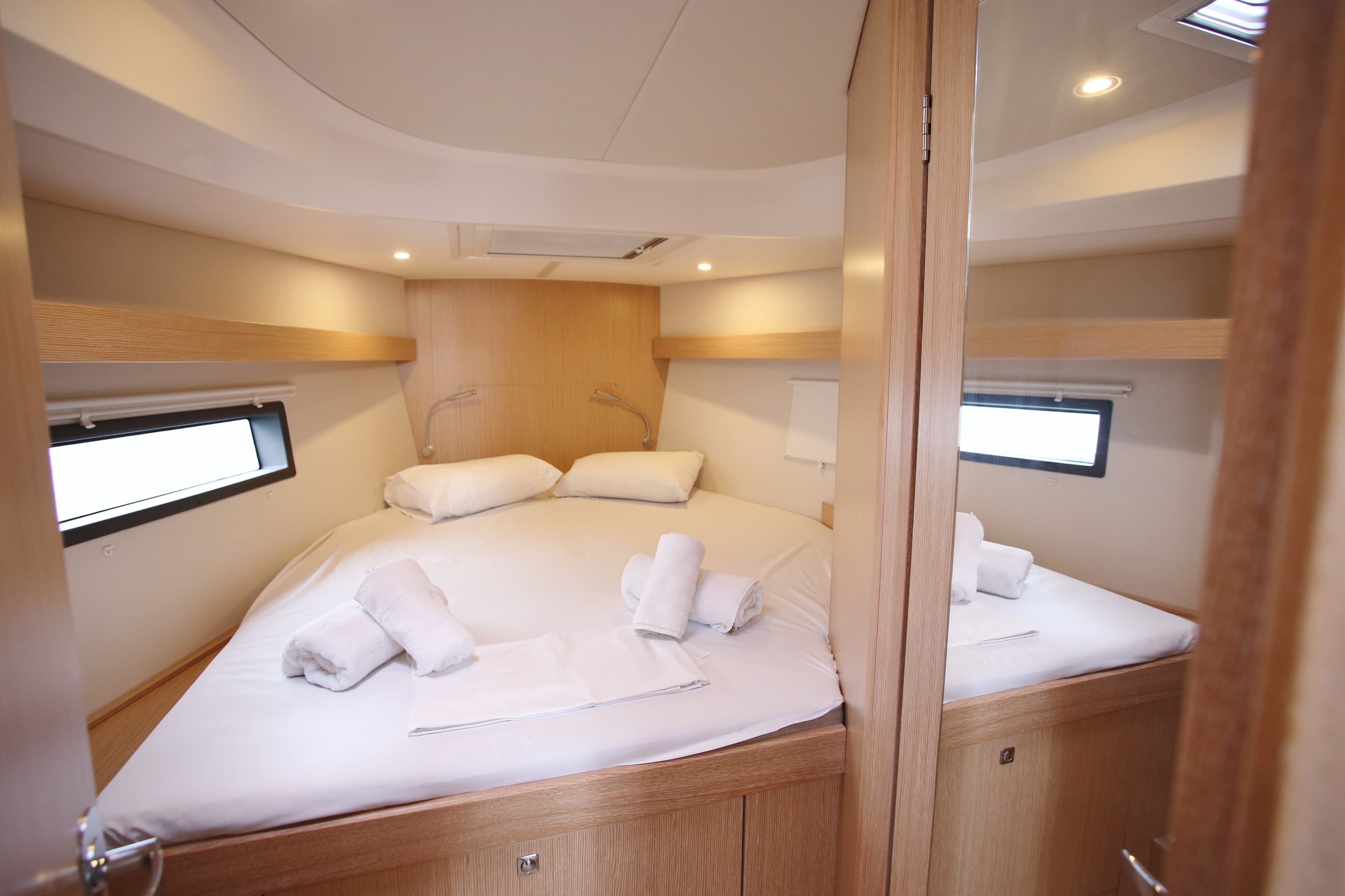 Bavaria C42 - photo 30