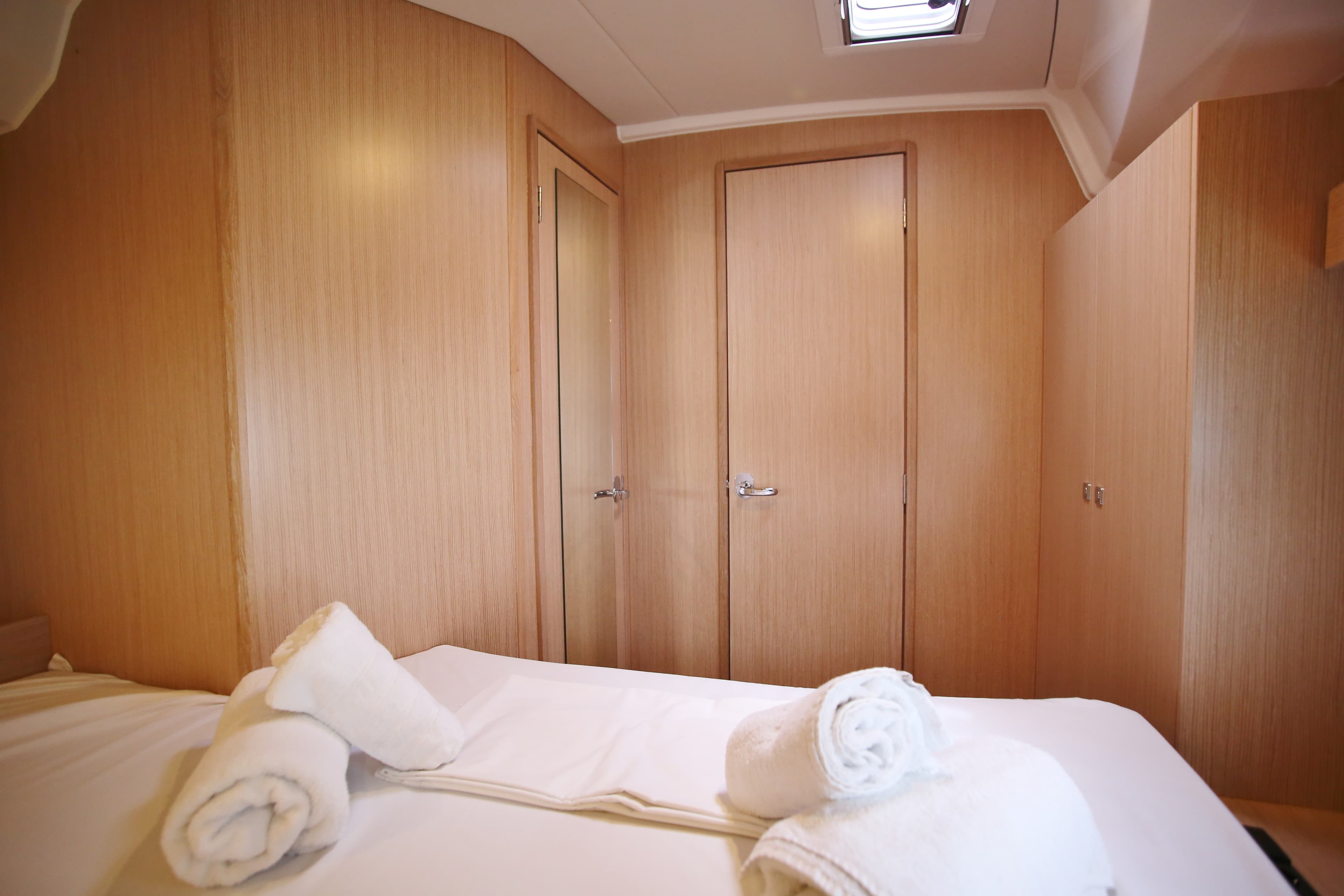 Bavaria C42 - photo 28