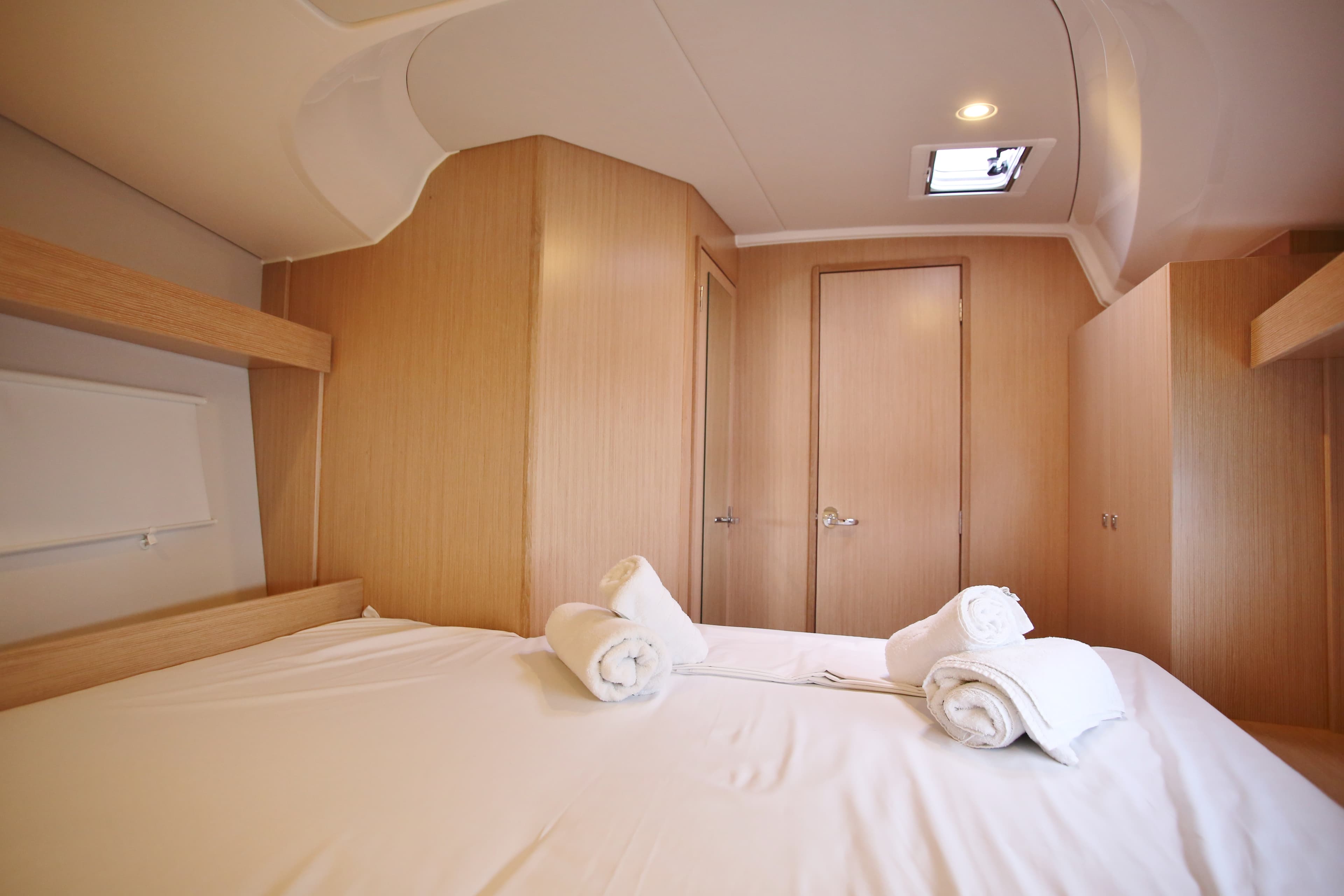 Bavaria C42 - photo 22