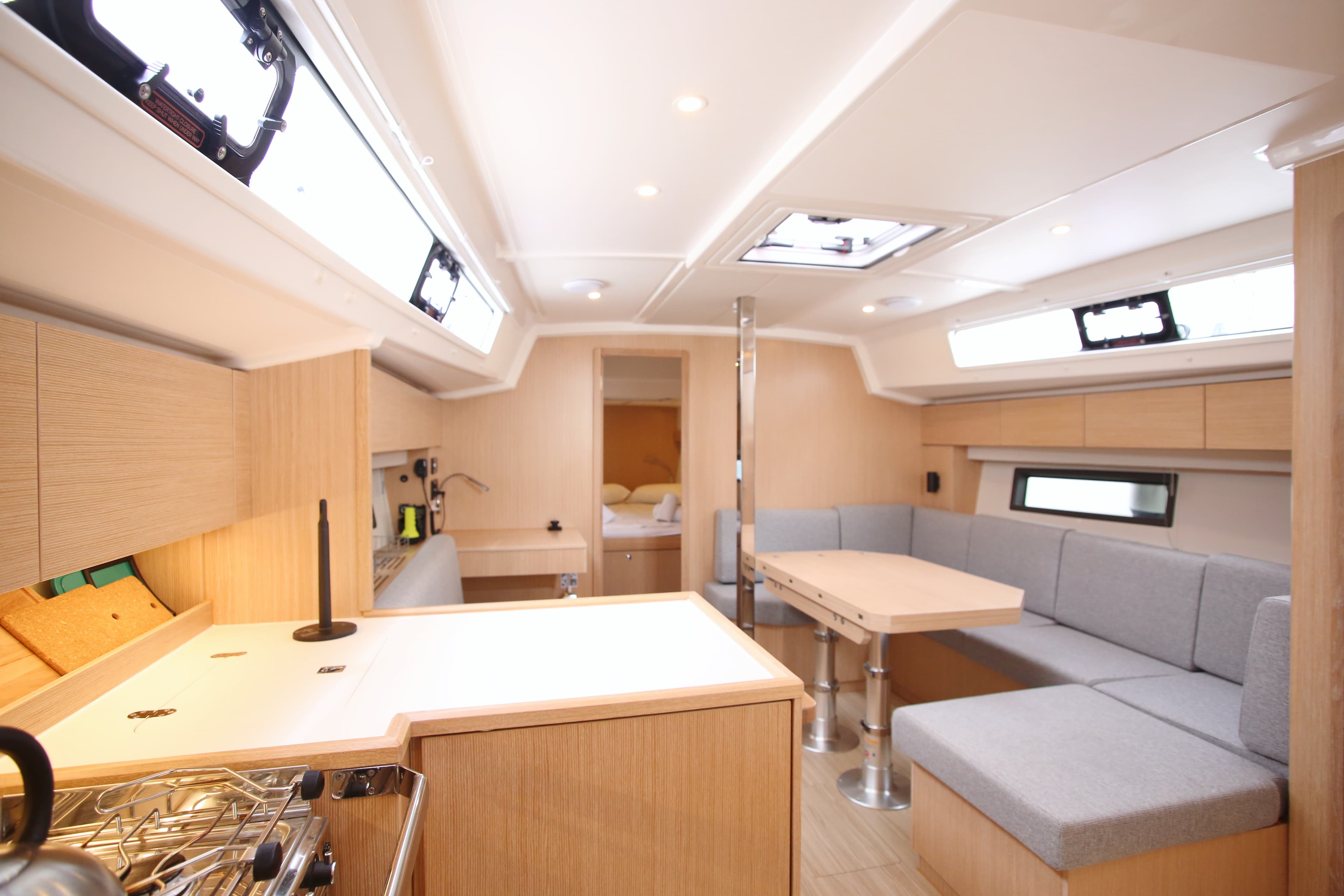 Bavaria C42 - photo 5