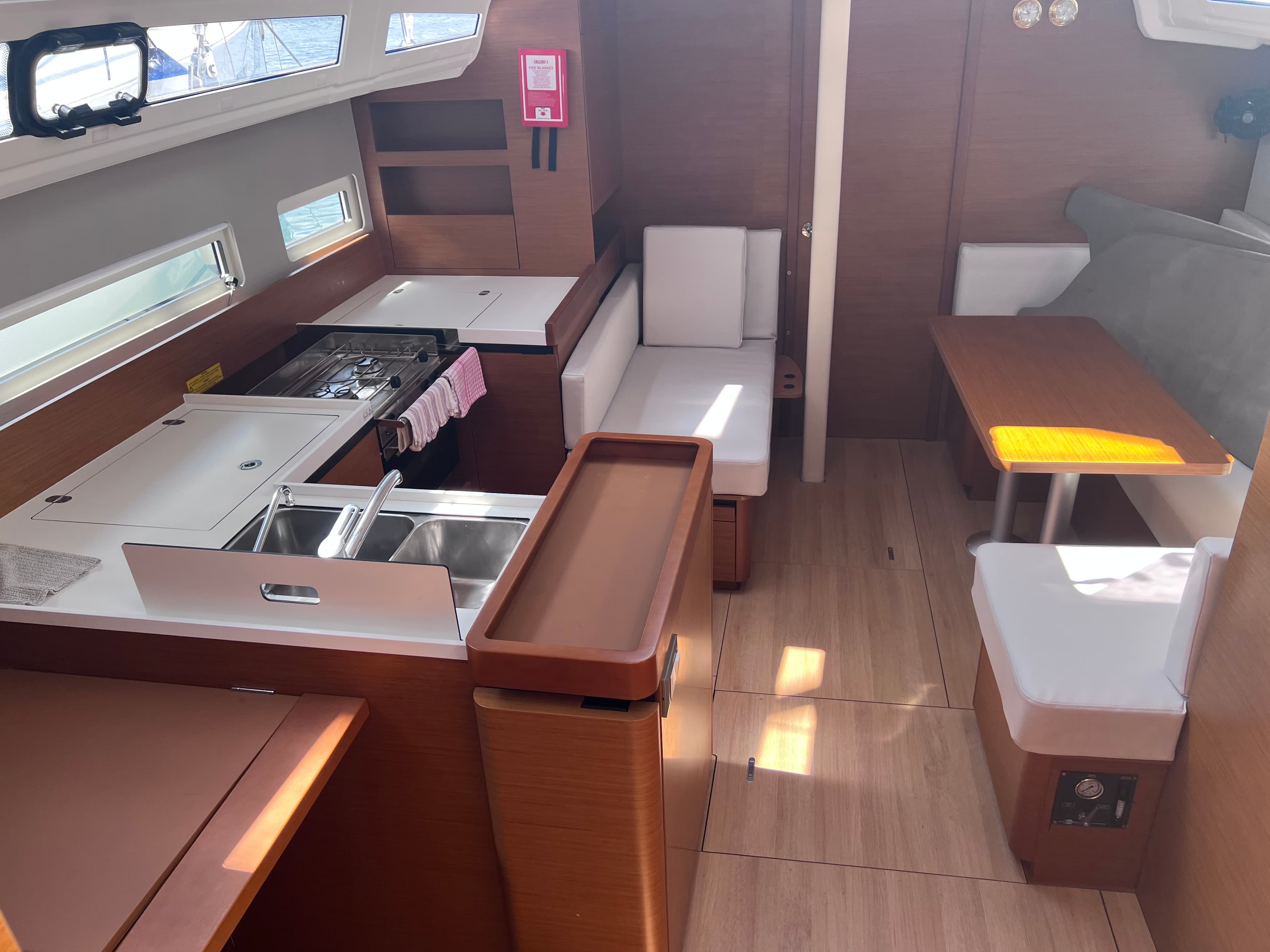 Sun Odyssey 410 - photo 8
